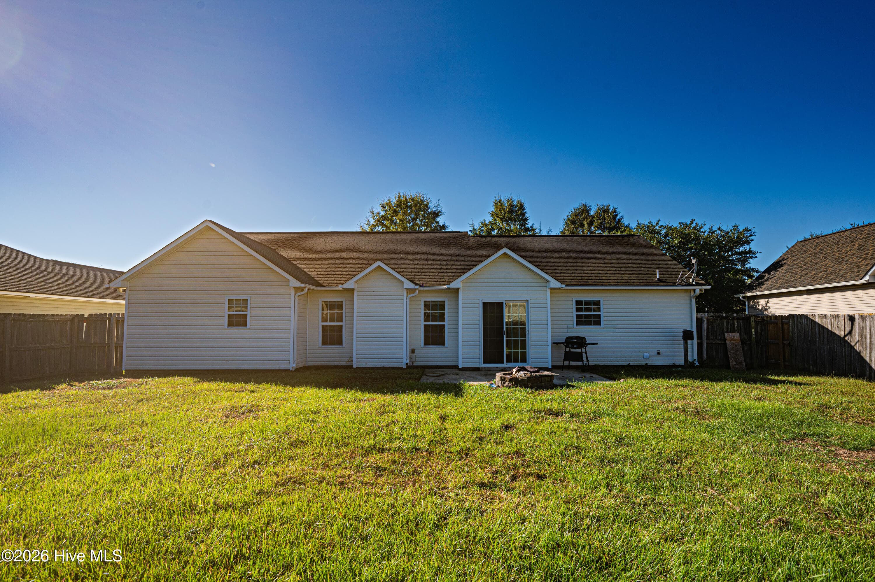 Single Family Residence at 2946 Judge Manly Drive, New Bern, NC 28562, photo 19 of 25