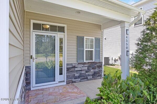 Single Family Residence at 4550 Huntsman Court, Castle Hayne, NC 28429, photo 5 of 74