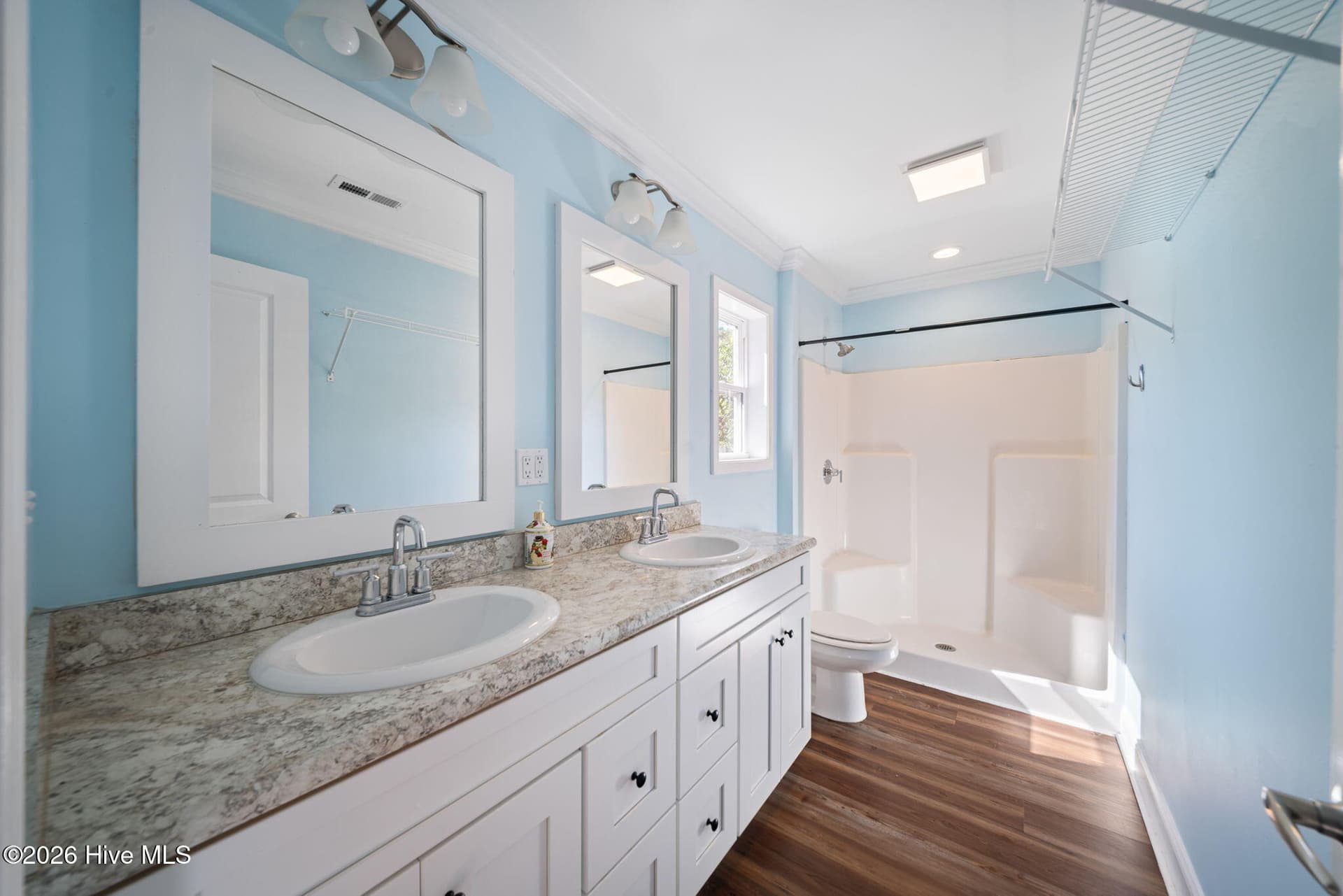 Single Family Residence at 404 Jamaica Drive, Hampstead, NC 28443, photo 6 of 27