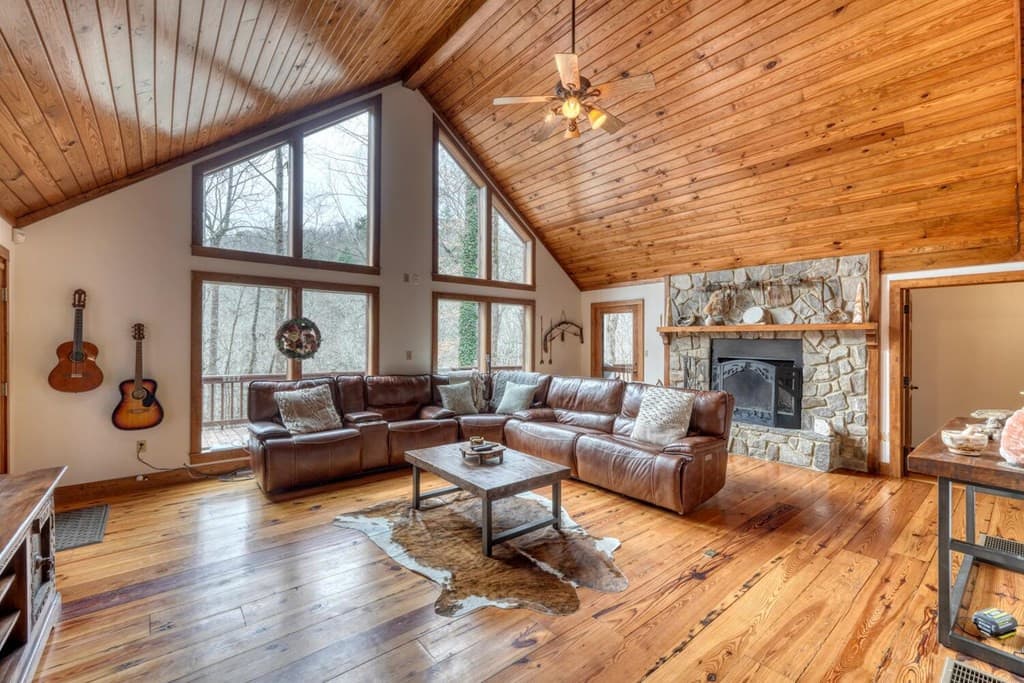Residential at 575 Carolina Springs Lane, Franklin, NC 28734, photo 3 of 68