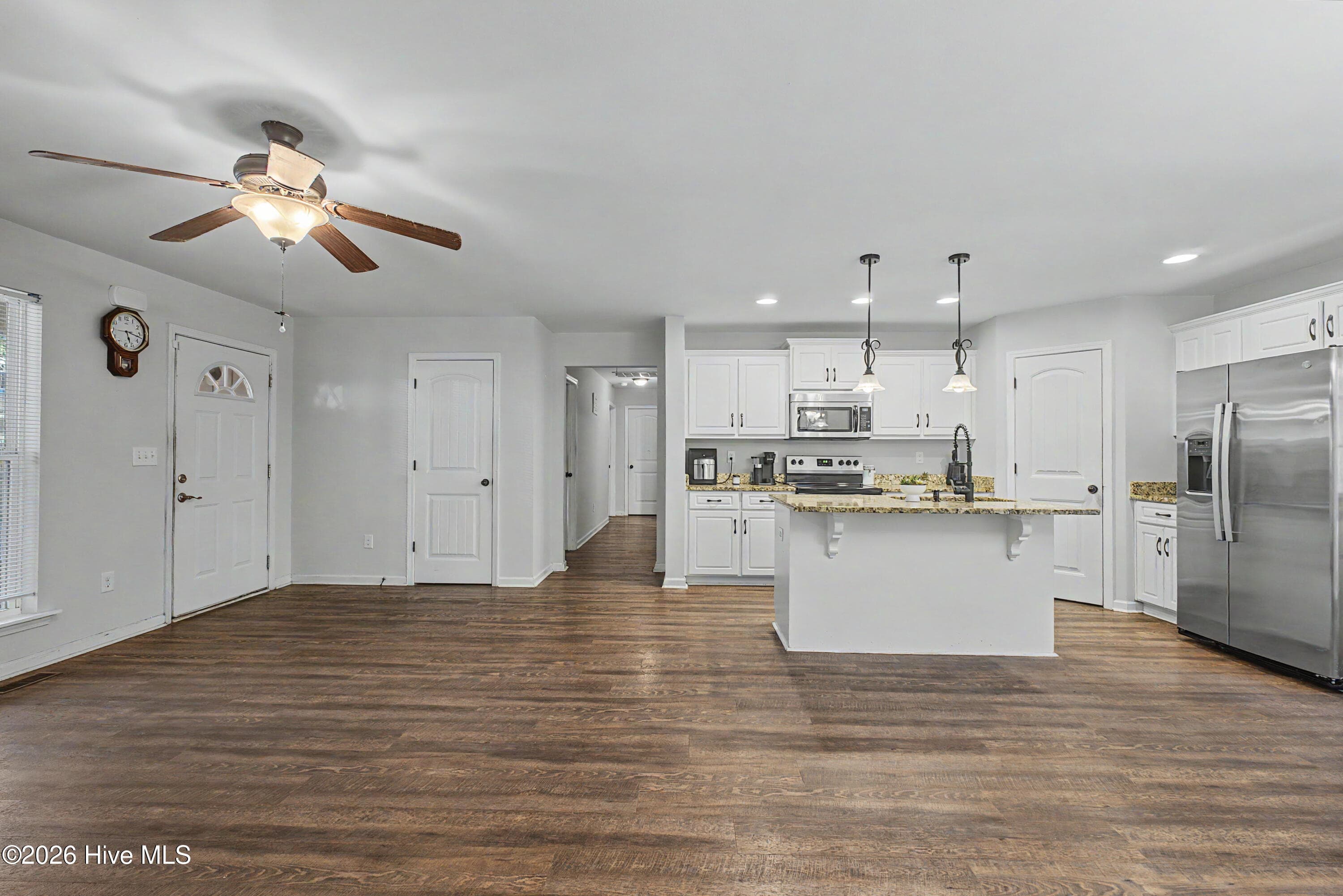 Single Family Residence at 607 Ridgefield Drive, North Augusta, SC 29841, North Augusta, photo 4 of 24