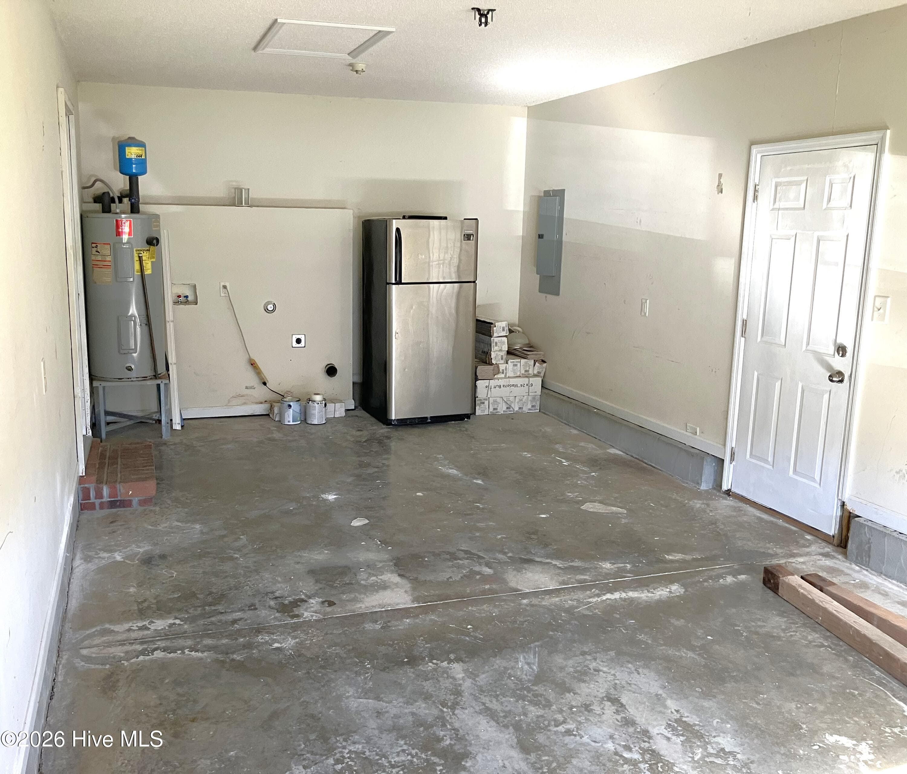 Garage - 249 Bishop Drive, Jacksonville, NC 28540