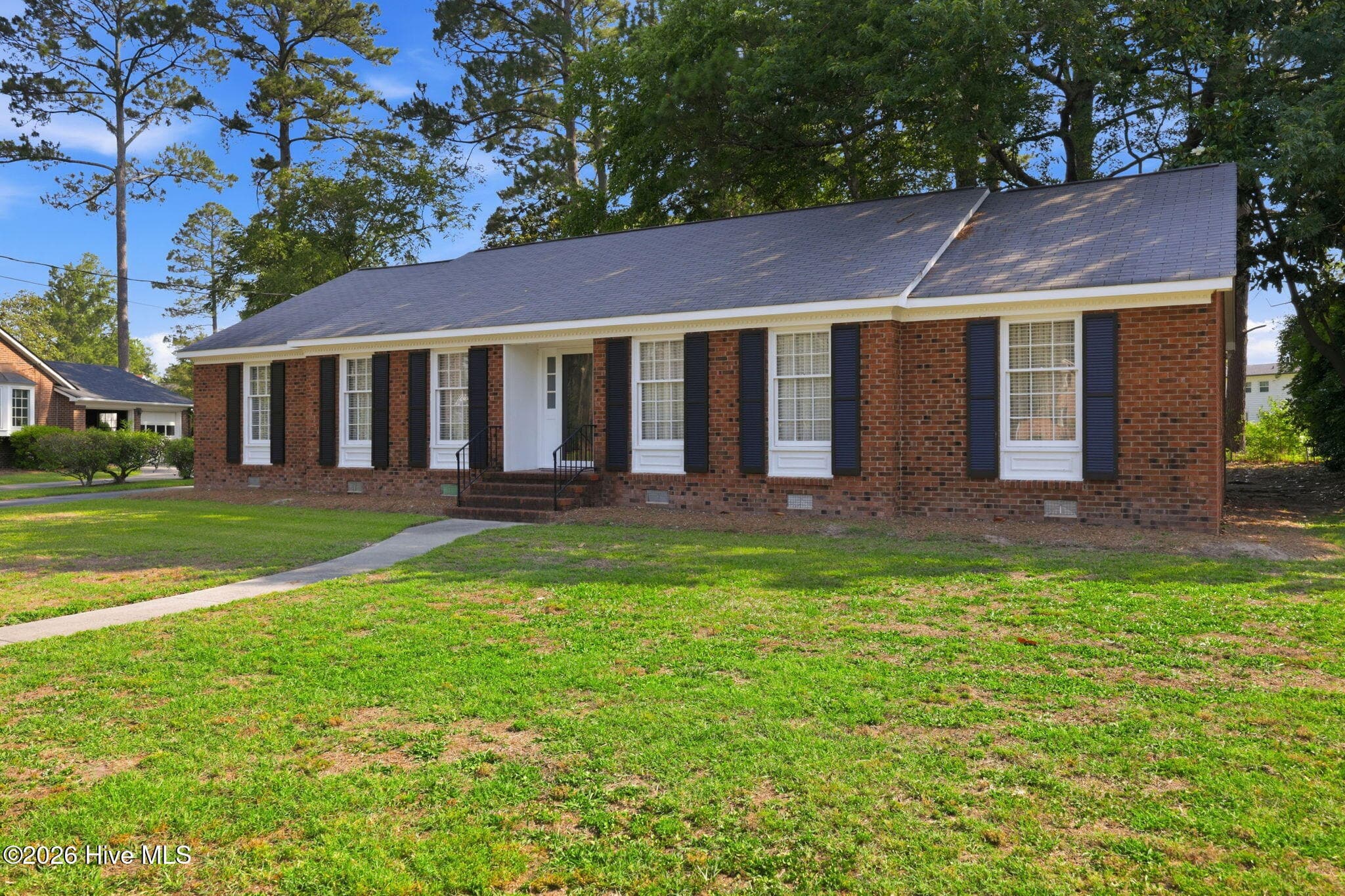 Single Family Residence at 1205 W Highland Avenue, Kinston, NC 28501, photo 5 of 48
