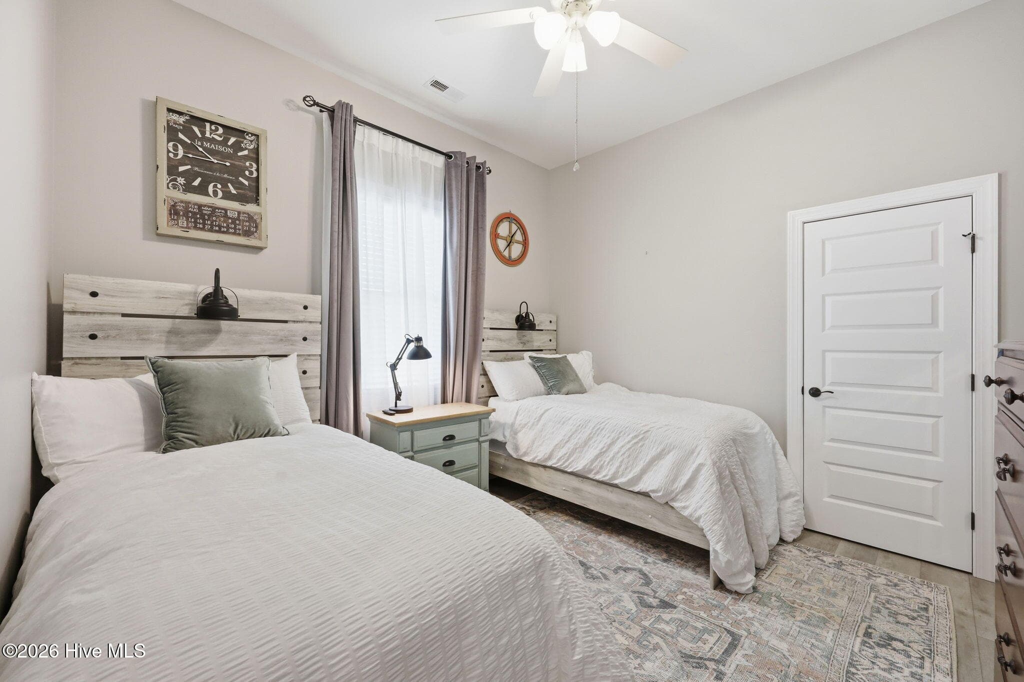Single Family Residence at 7205 Sound Drive, Emerald Isle, NC 28594, photo 25 of 47