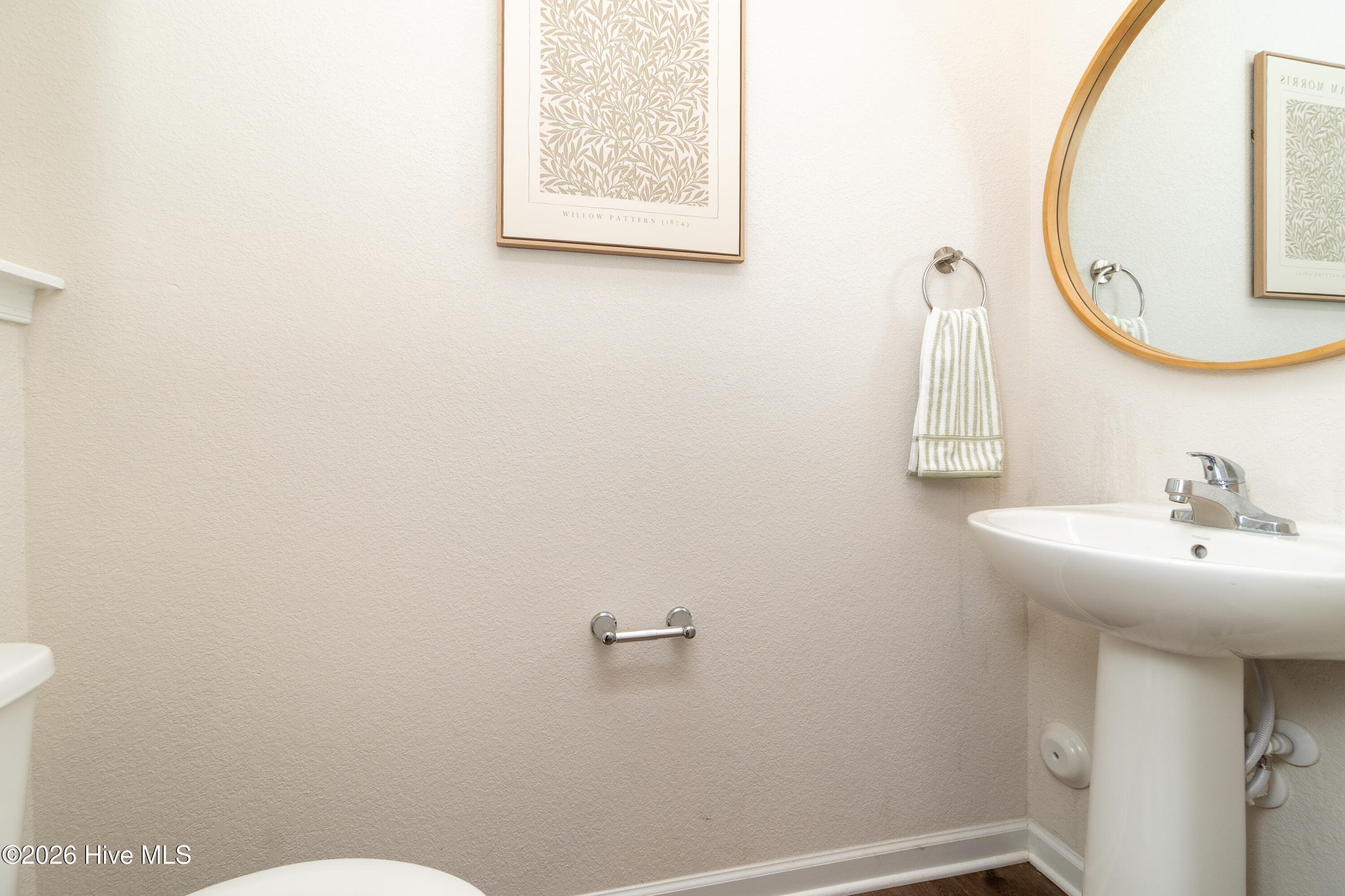 Townhouse at 1301 Raven Way, Elizabeth City, NC 27909, photo 3 of 6