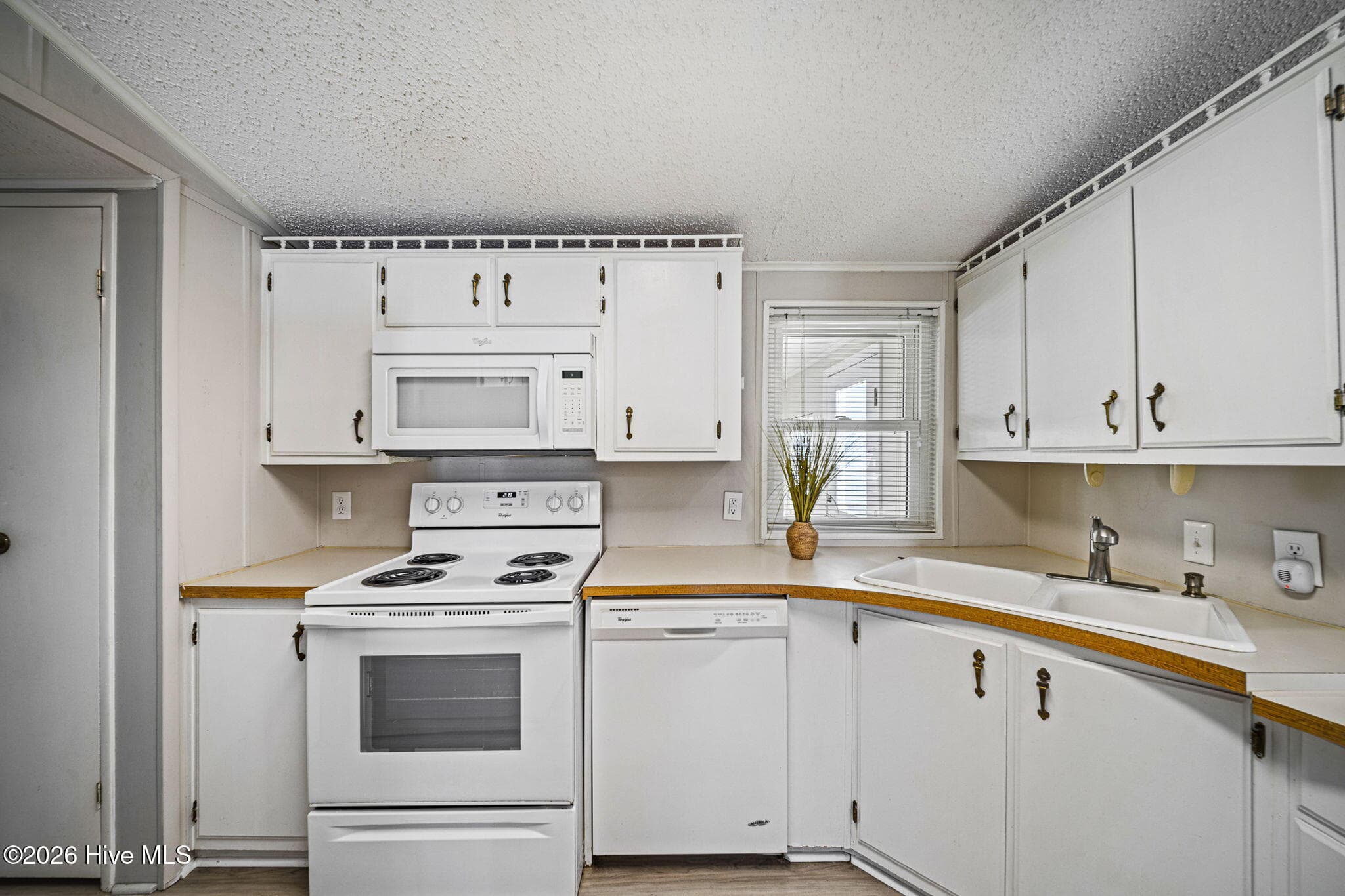 Manufactured Home at 9105 W 9th Street, Surf City, NC 28445, photo 28 of 73