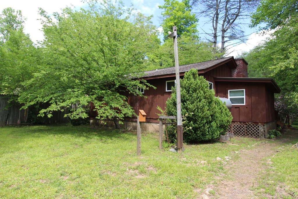 Residential at 130 Ivy Lane, Murphy, NC 28906, photo 2 of 2