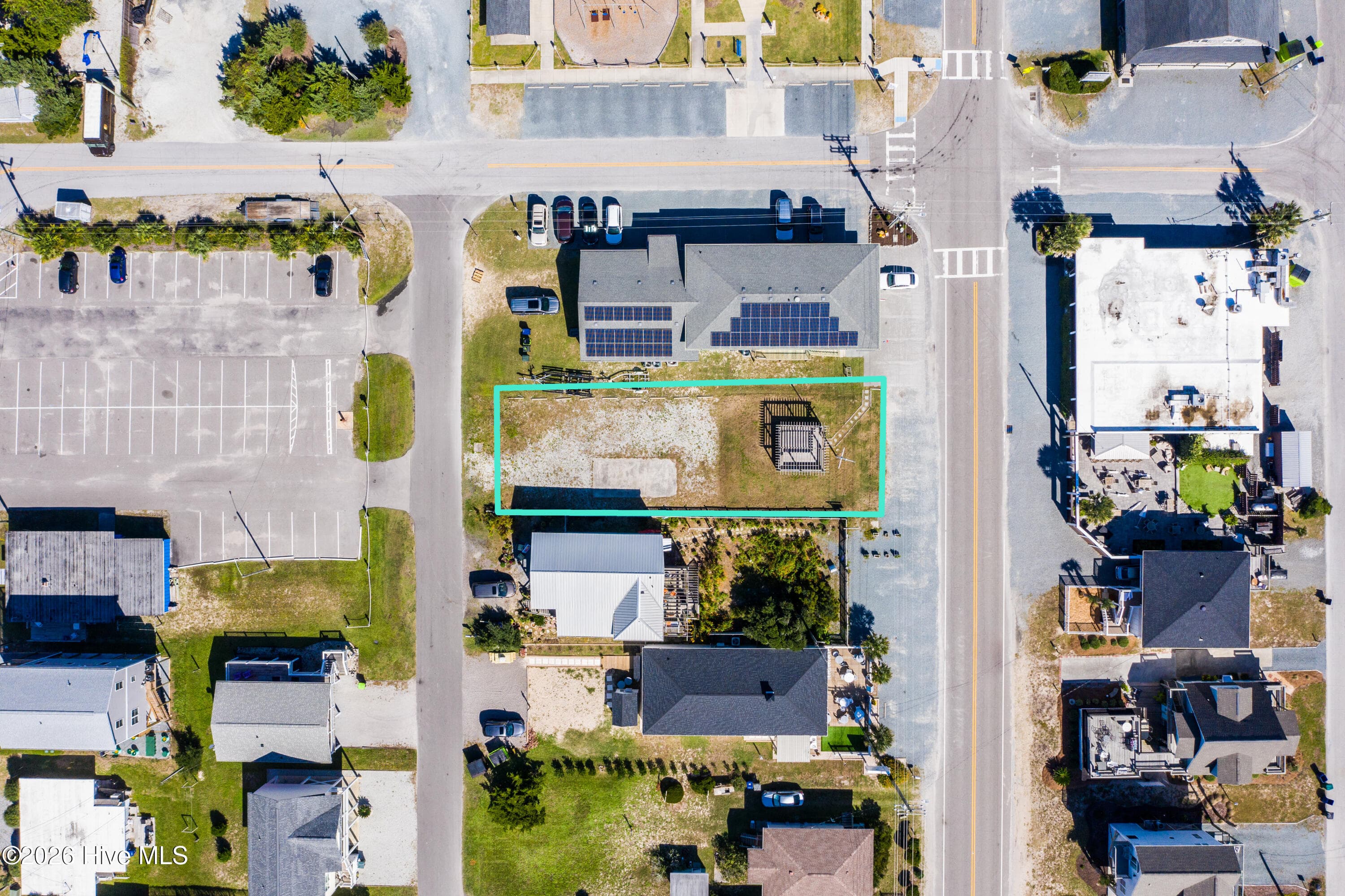 Mixed Use at 704 S Anderson Boulevard, Topsail Beach, NC 28445, photo 2 of 16