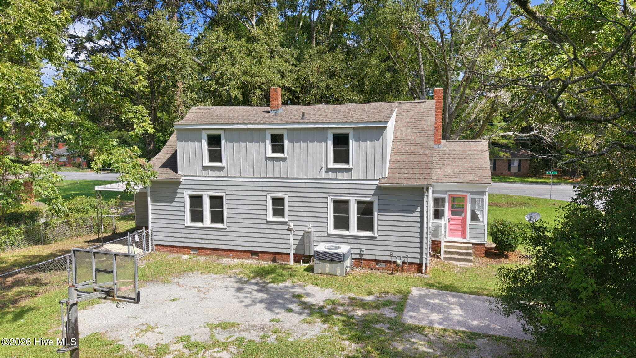 Single Family Residence at 301 W 15th Street, Washington, NC 27889, photo 29 of 31