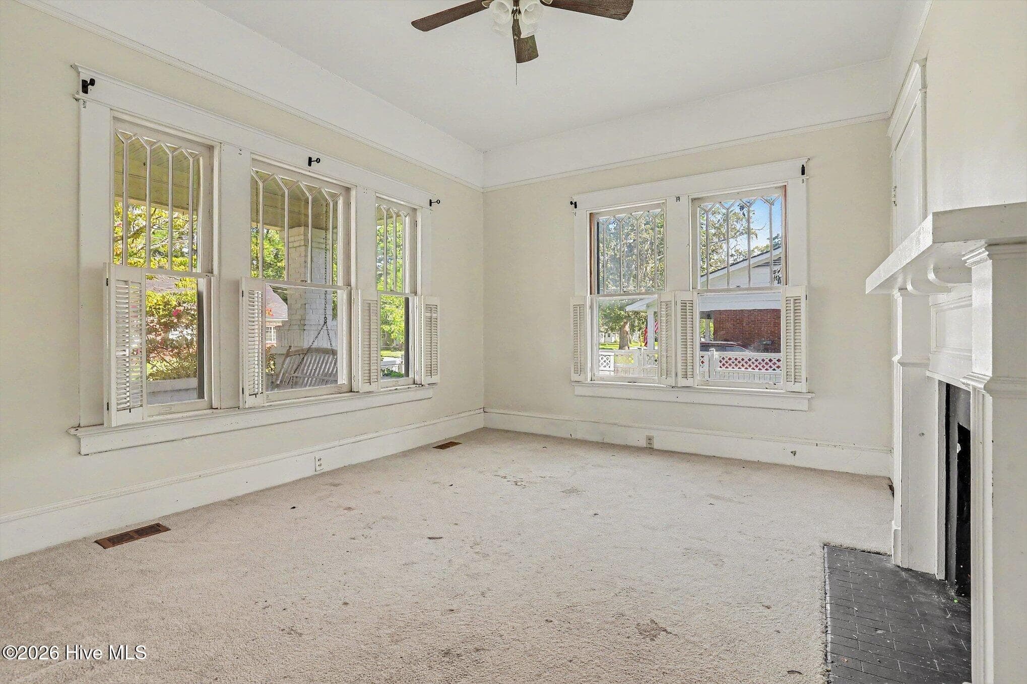 Bedroom 2, condition of FP is unknown. - 202 N Green Street, Selma, NC 27576
