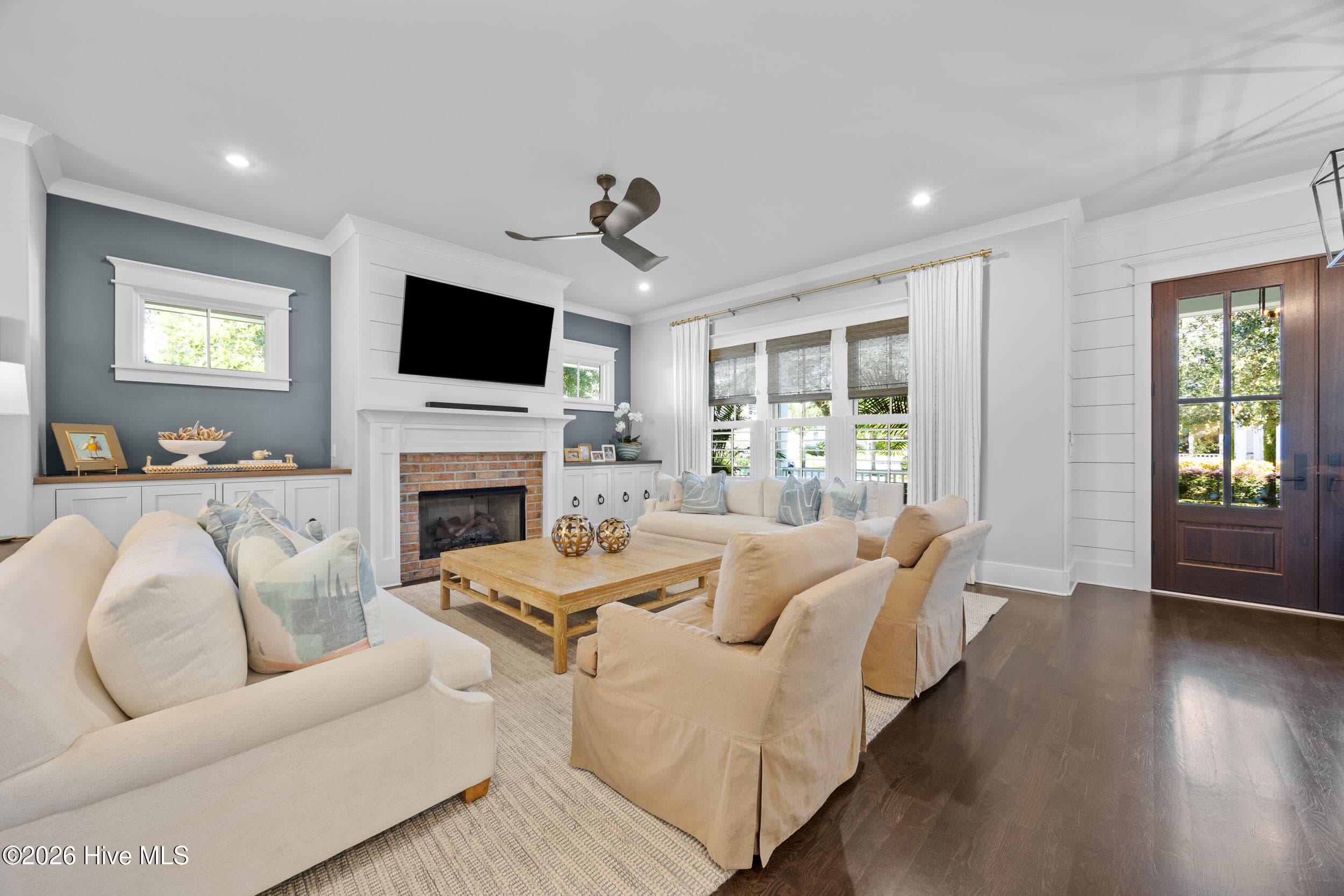 Single Family Residence at 5304 Hanahan Drive, Wilmington, NC 28403, photo 10 of 134