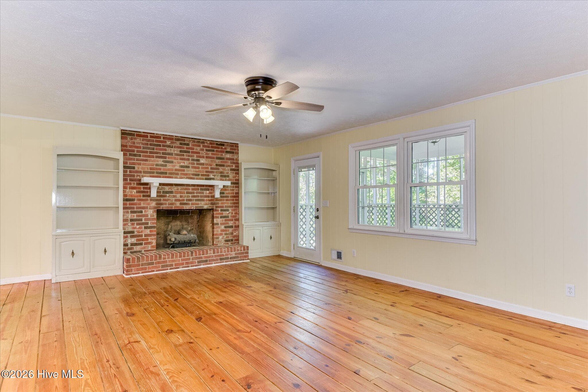 Single Family Residence at 6 Gregory Court, North Augusta, SC 29860, photo 3 of 40