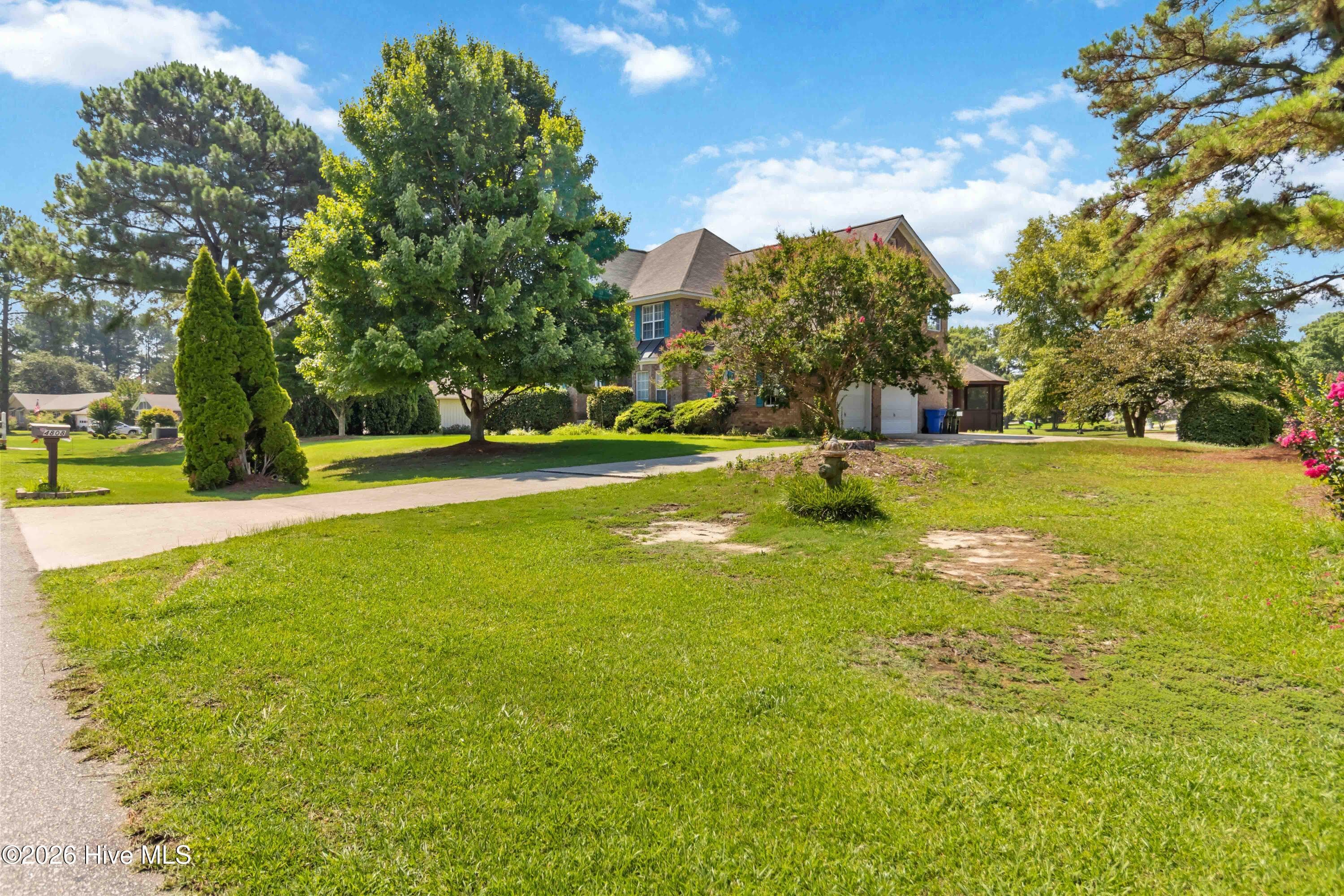 Single Family Residence at 4808 Wimbledon Court N, Wilson, NC 27896, photo 3 of 63