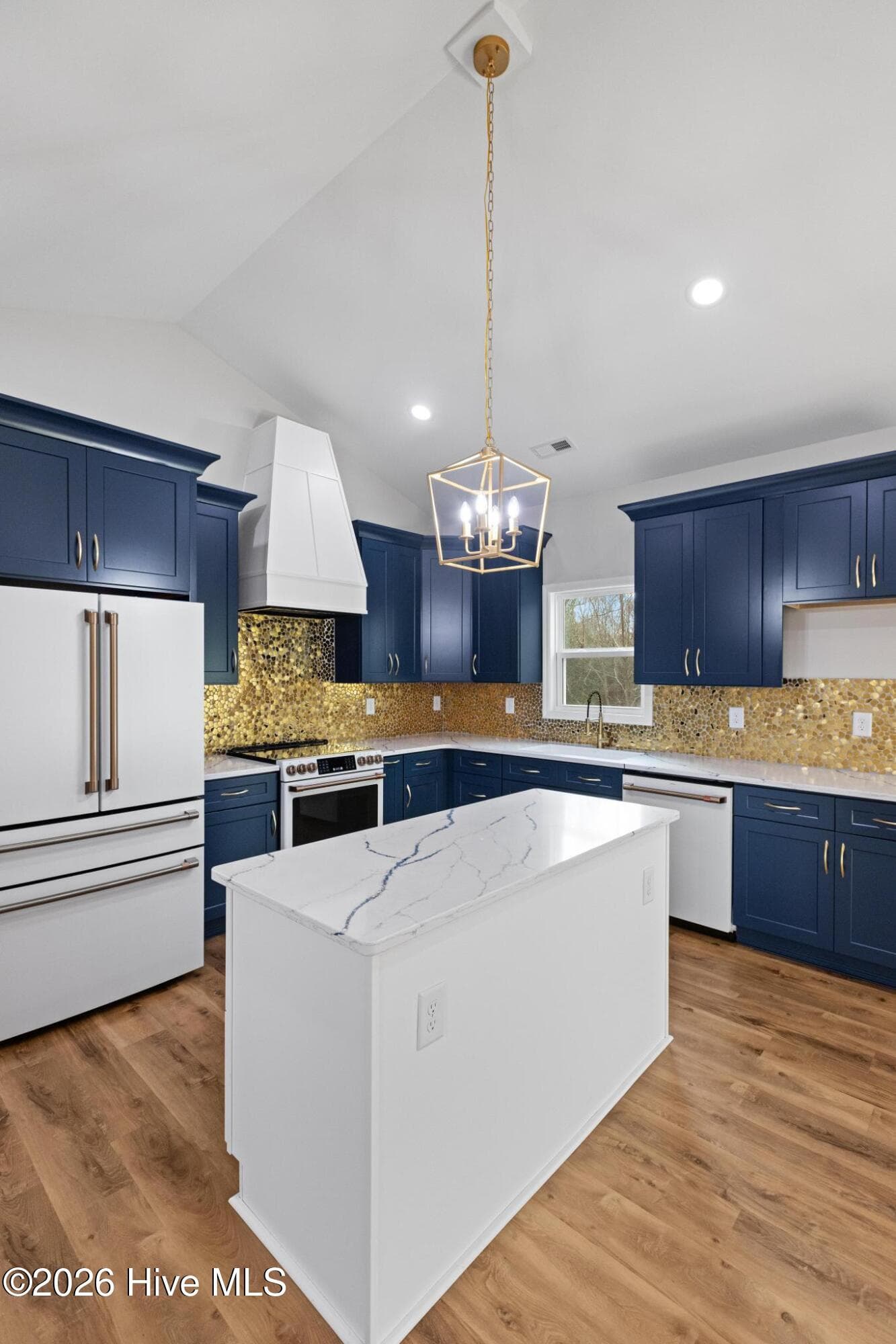 SIMILAR HOME - 402 Wade Drive, Richlands, NC 28574