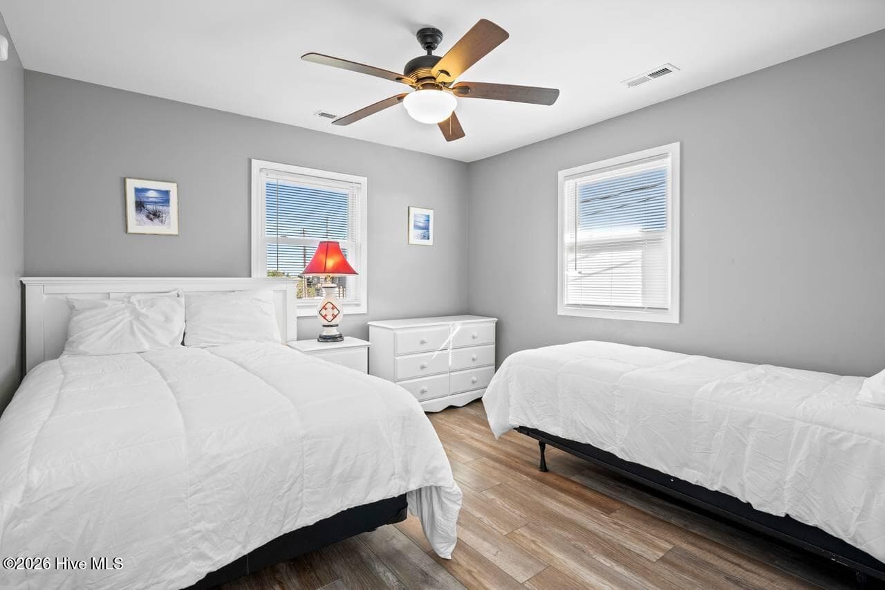 Single Family Residence at 2005 Ocean Drive, Emerald Isle, NC 28594, photo 14 of 31
