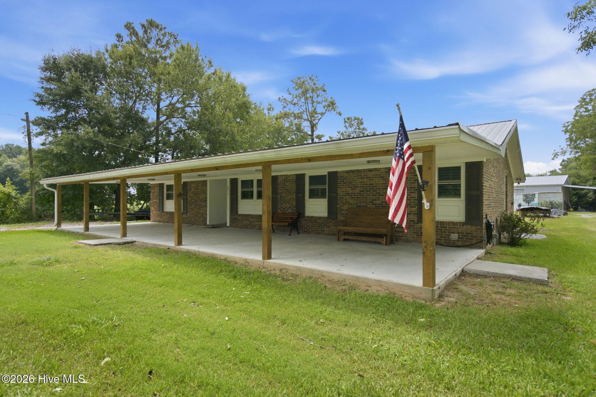 Single Family Residence at 1971 Raccoon Road, Willard, NC 28478, photo 2 of 26