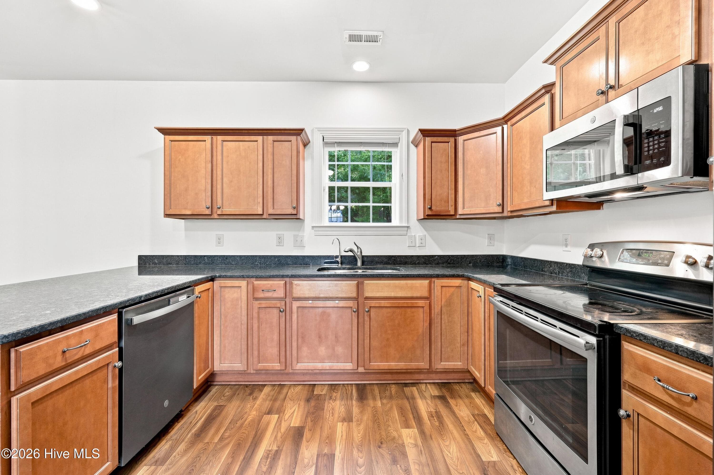 Single Family Residence at 116 Mccabe Court, Havelock, NC 28532, photo 41 of 62