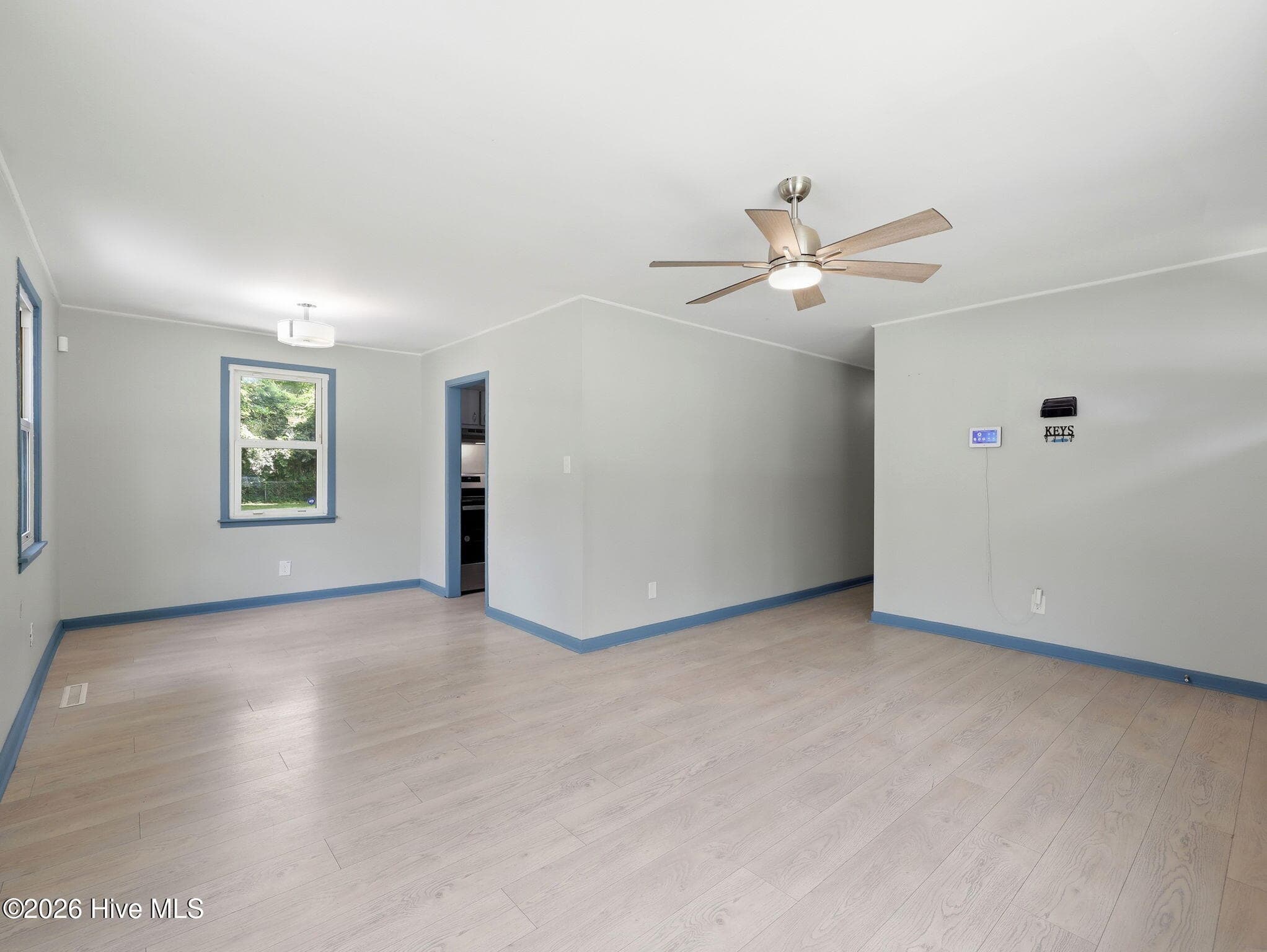 Single Family Residence at 508 Oak Lane, Jacksonville, NC 28540, photo 7 of 35