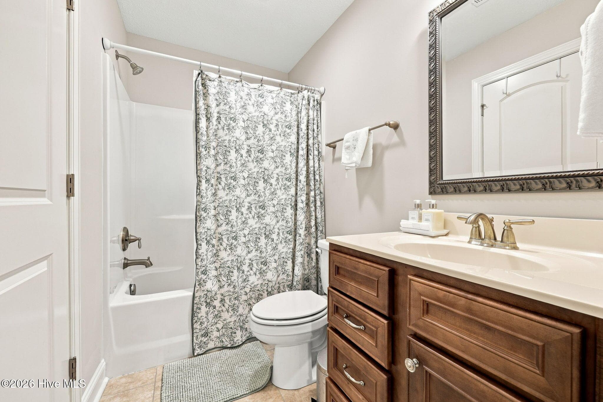 Townhouse at 2120 Remington Court B, Greenville, NC 27834, photo 38 of 41
