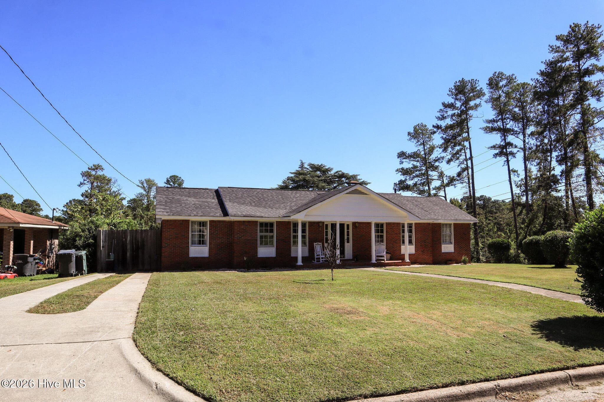 Single Family Residence at 529 Hillwood Circle, Augusta, GA 30909, photo 2 of 48