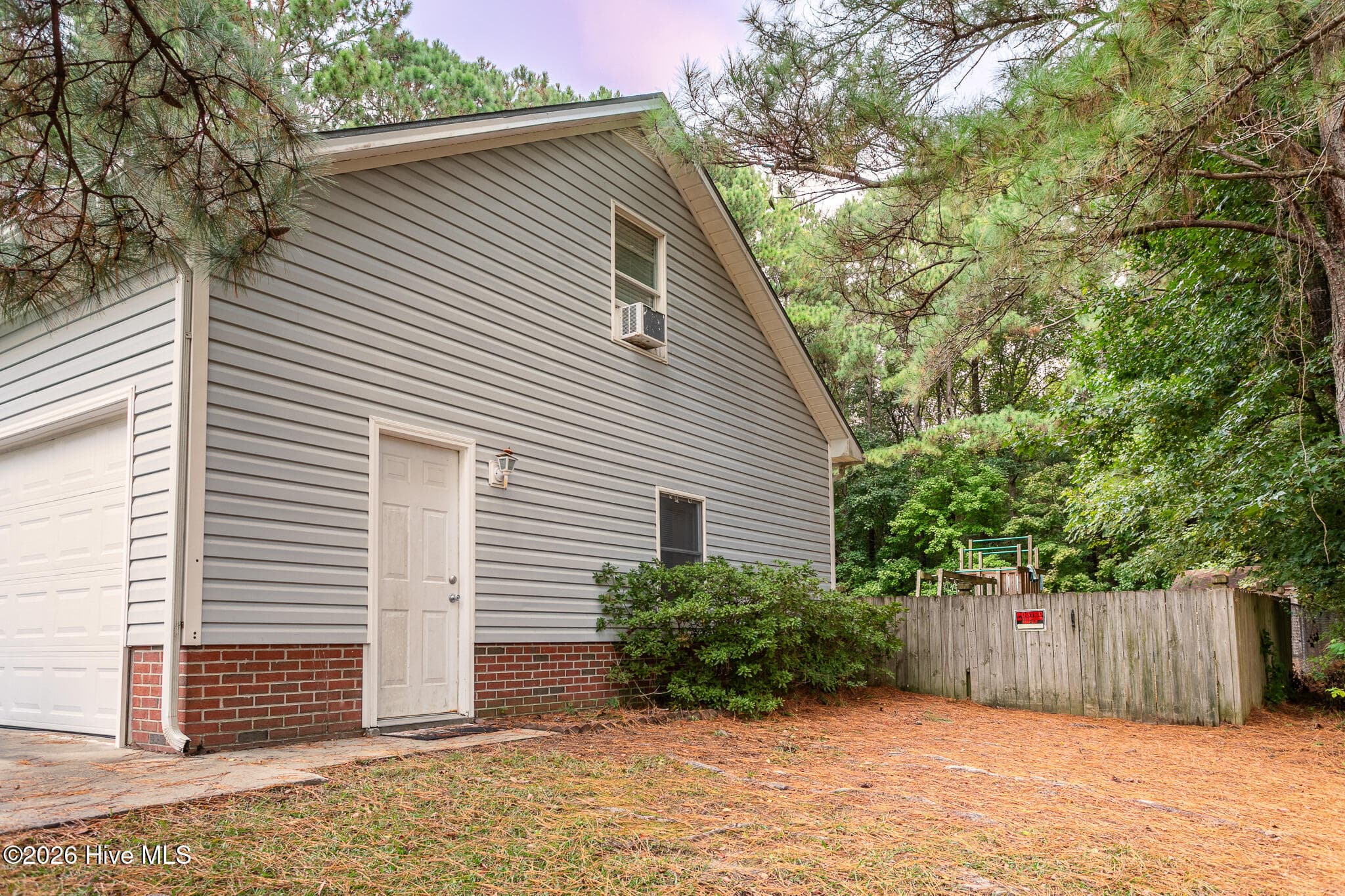Single Family Residence at 115 Stacie Drive, Elizabeth City, NC 27909, photo 4 of 48