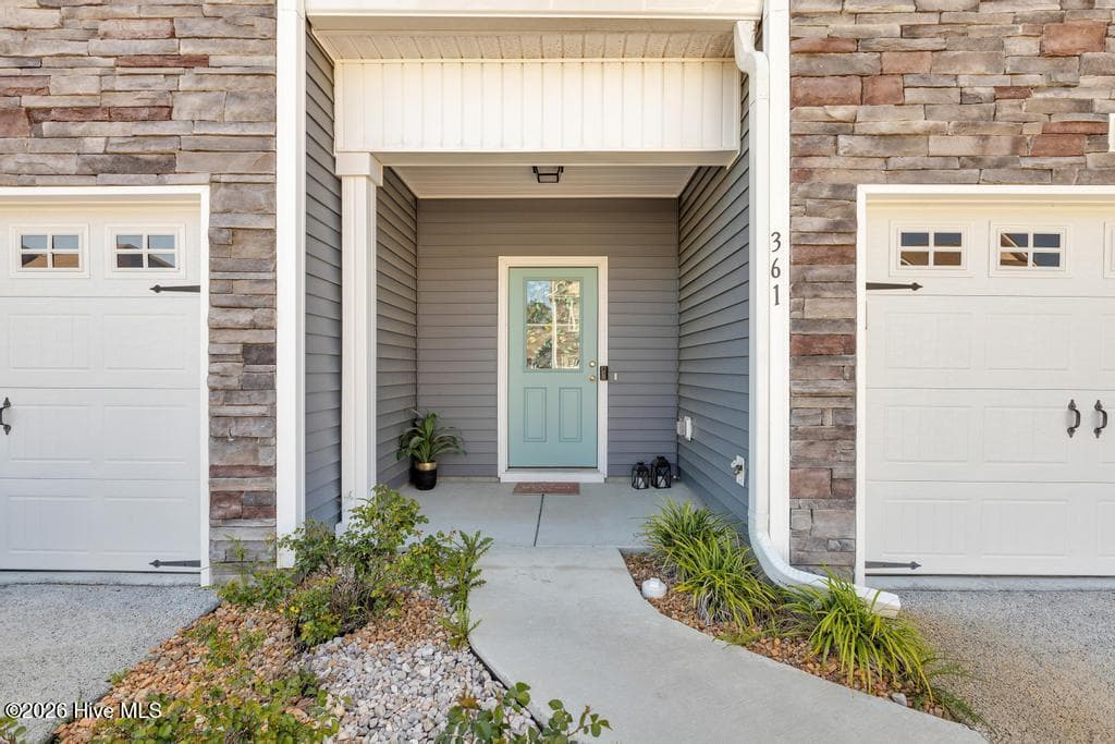 Townhouse at 361 S Stingray Lane, Sneads Ferry, NC 28460, photo 6 of 29