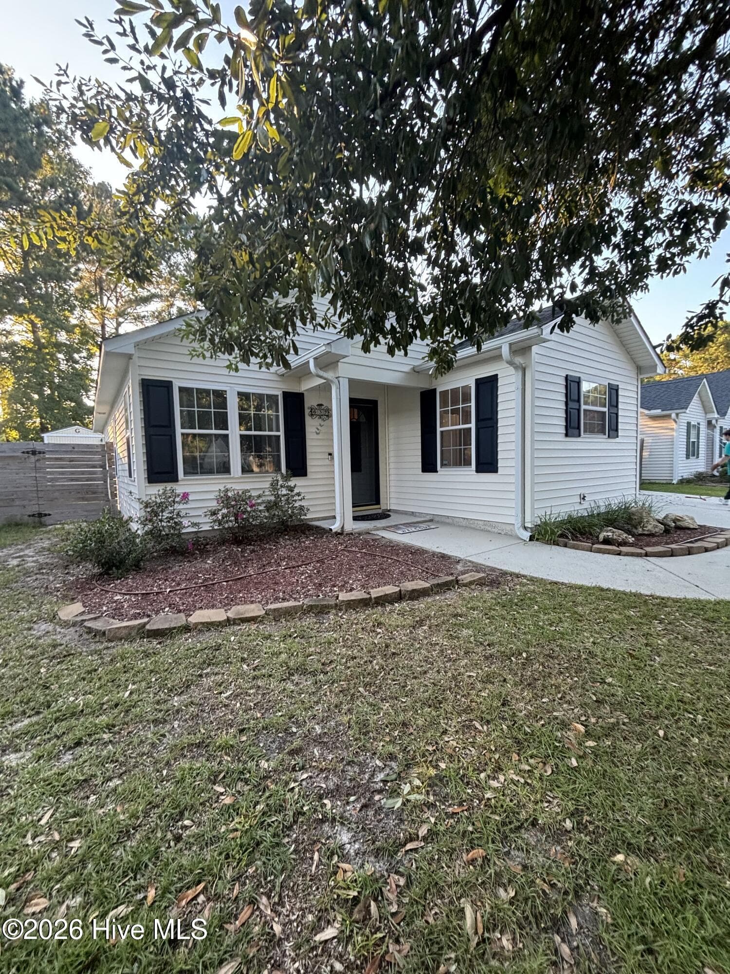 Single Family Residence at 637 Lanvale Hills Circle, Leland, NC 28451, photo 2 of 31
