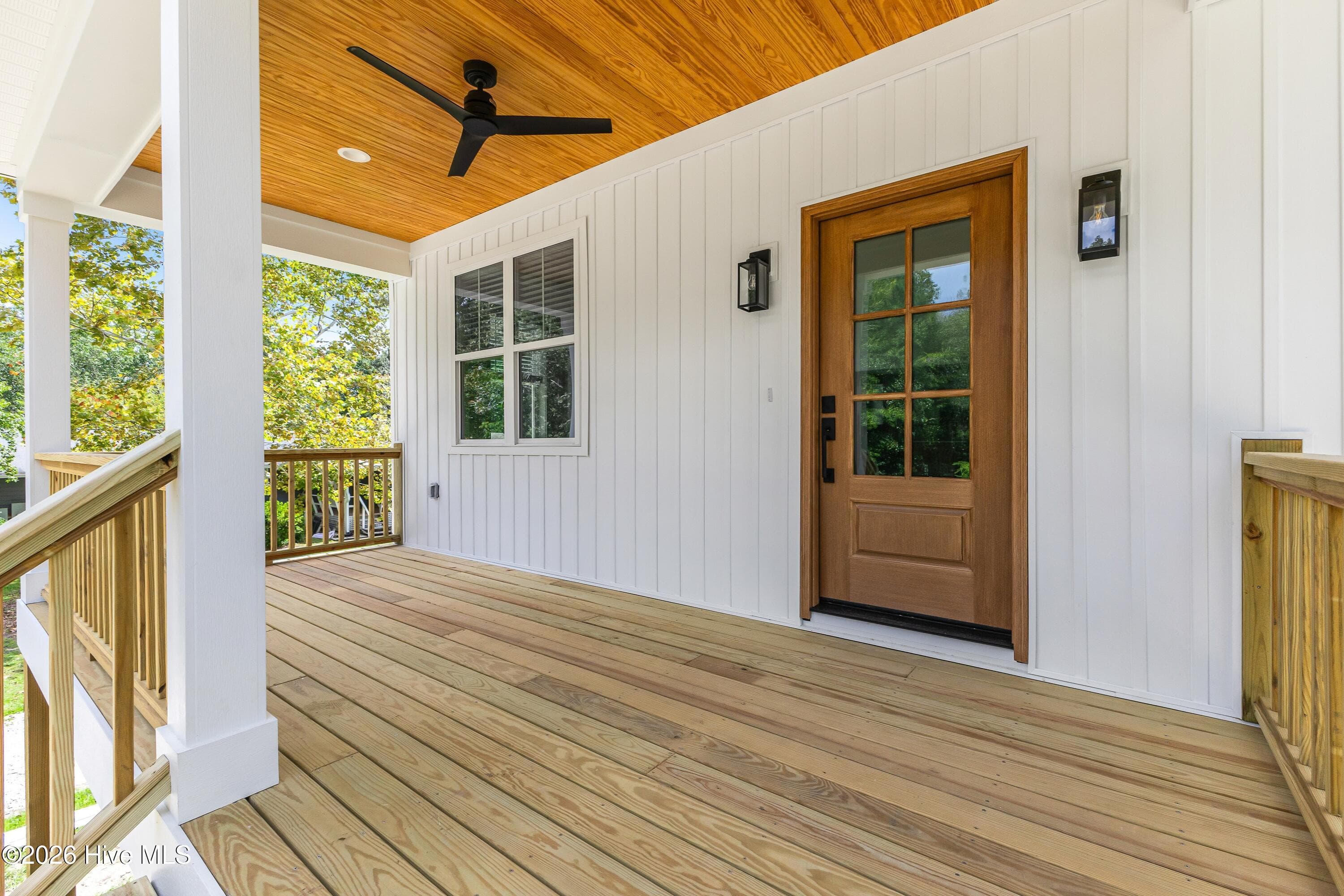 Single Family Residence at 203 Sand Dollar Lane, Hampstead, NC 28443, photo 17 of 63