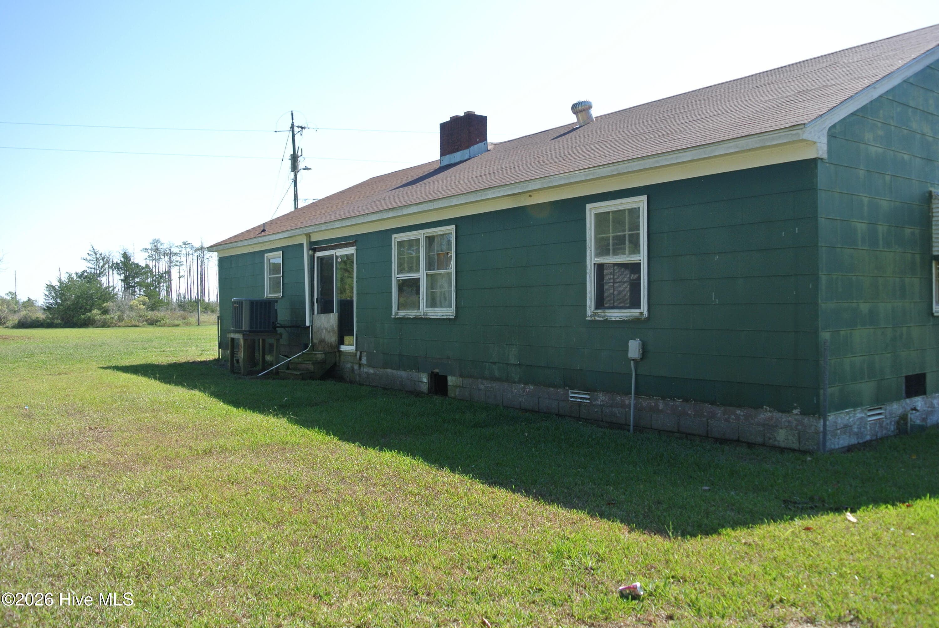 Single Family Residence at 153 Fulford Willis Road, Williston, NC 28579, photo 10 of 38