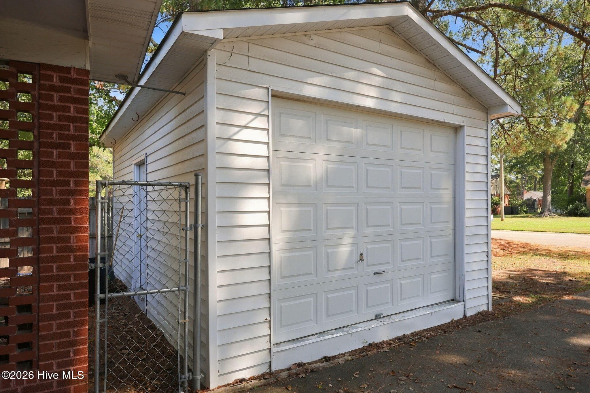 Single Family Residence at 2101 Michelle Drive, Kinston, NC 28504, photo 9 of 56