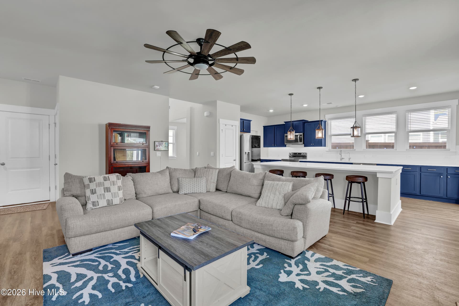 Living Room - 512 Edgewater Way, Surf City, NC 28445
