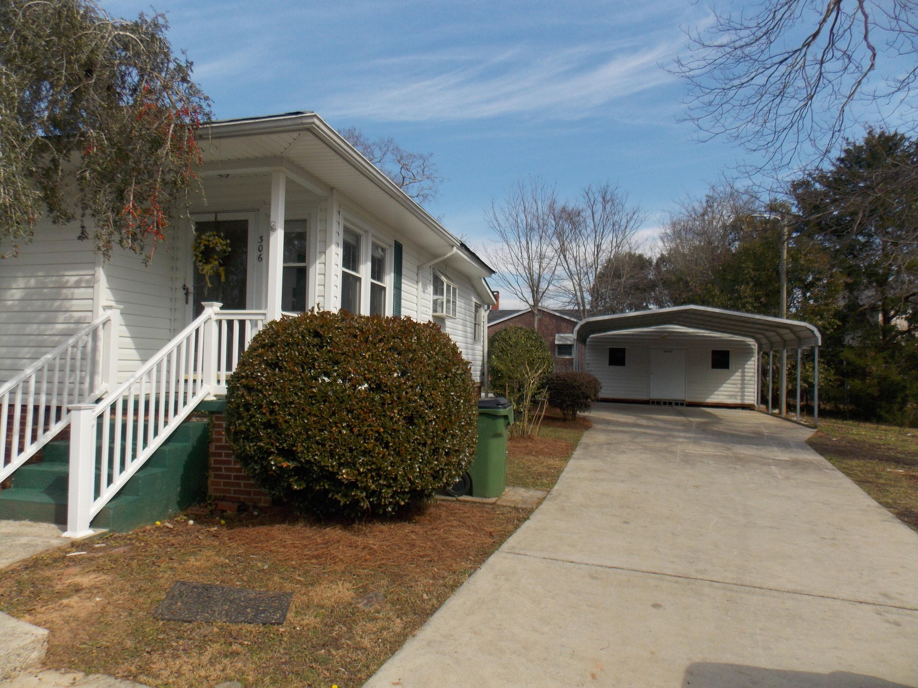 Single Family Residence at 306 S Maple Street 1, McCormick, SC 29835, photo 2 of 12