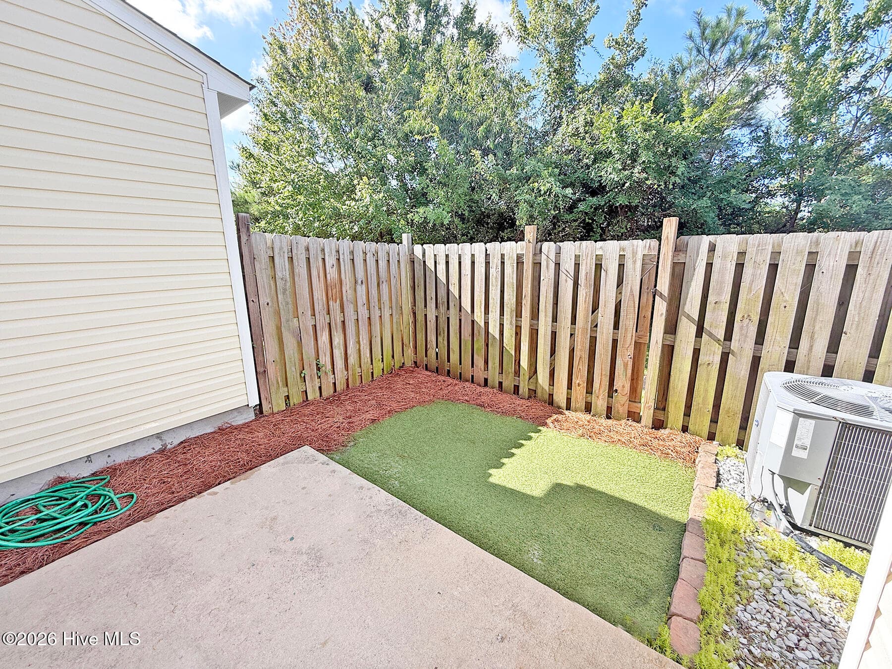 Townhouse at 4312 Eleuthera Lane, Wilmington, NC 28412, photo 37 of 40