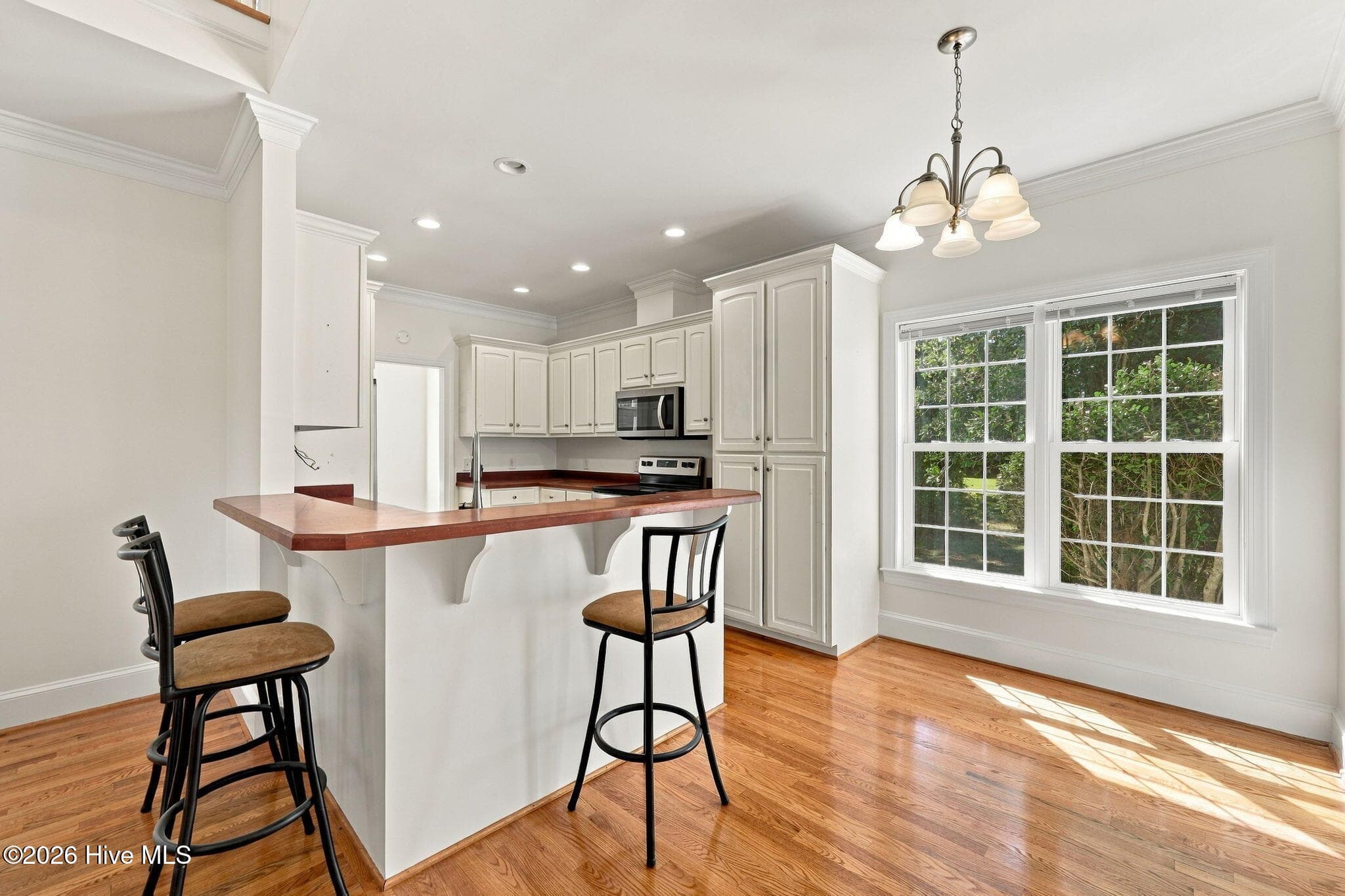 Single Family Residence at 1503 Caracara Drive, New Bern, NC 28560, photo 10 of 53