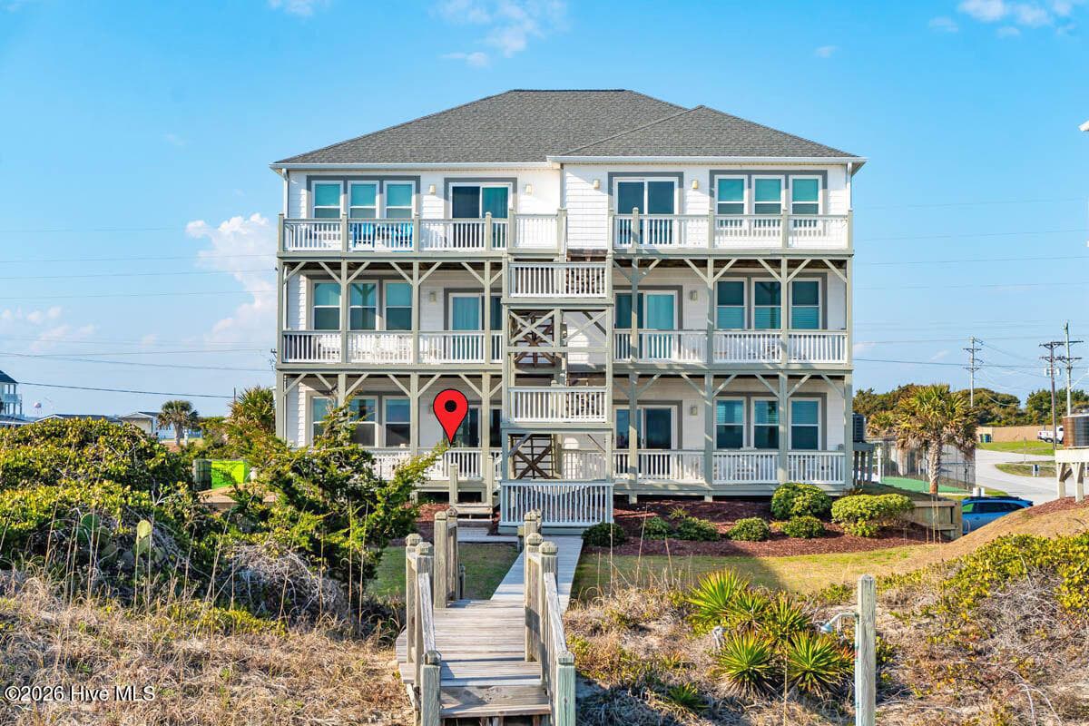 Condominium at 2909 Pointe West Drive 3b1, Emerald Isle, NC 28594, photo 33 of 34