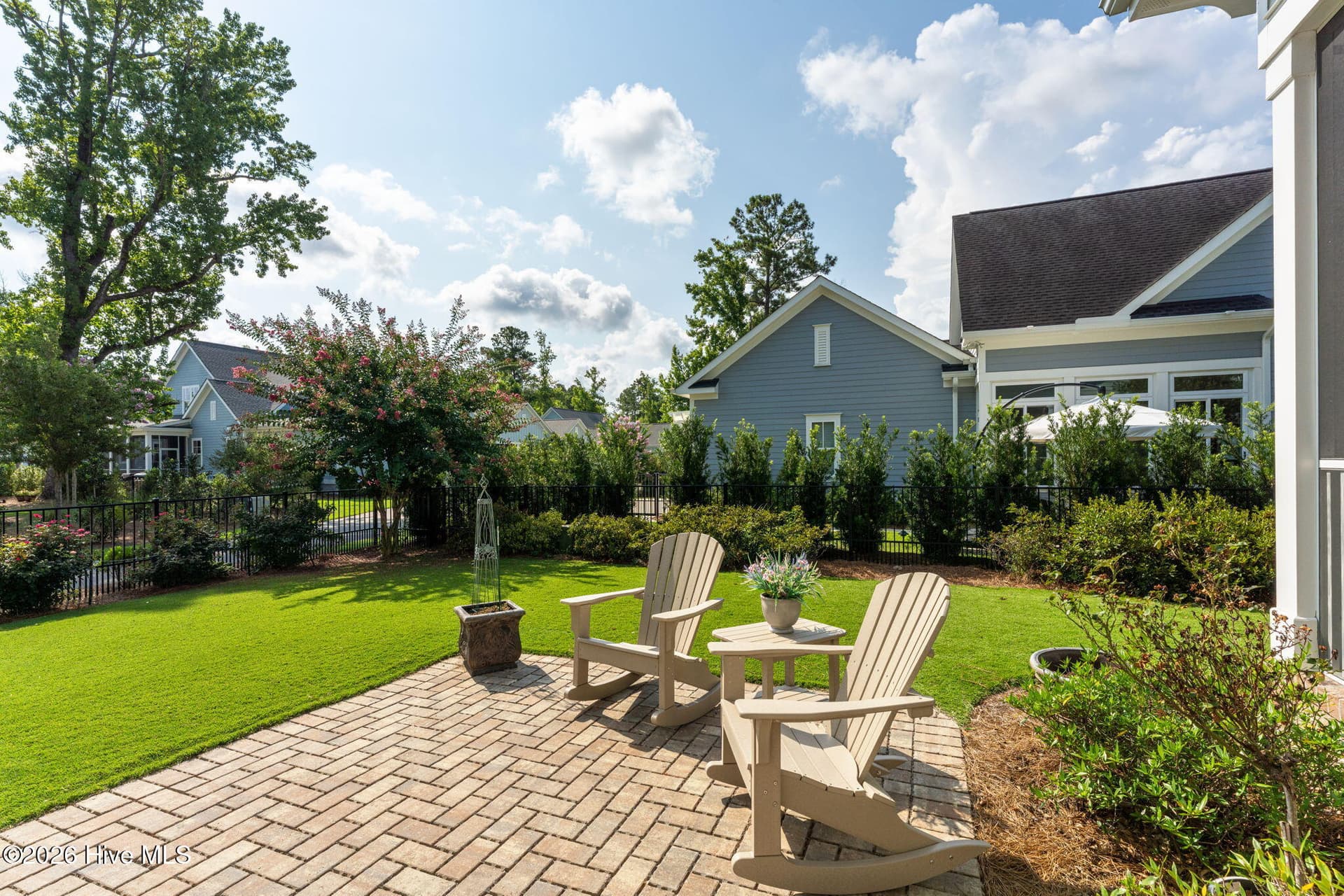 Single Family Residence at 3626 Hansa Drive, Castle Hayne, NC 28429, photo 2 of 7