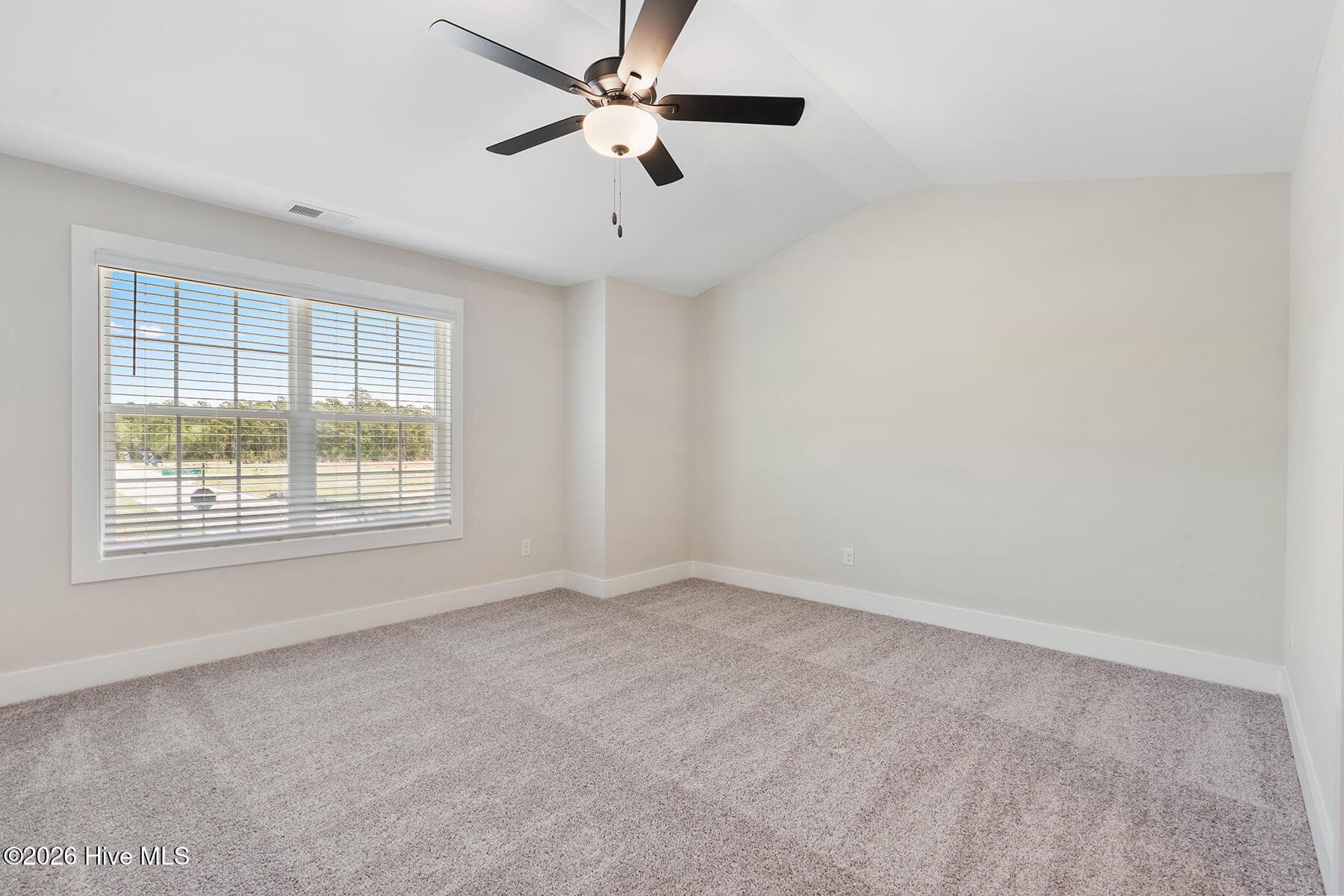Single Family Residence at 146 Commons View Drive, Hampstead, NC 28443, photo 11 of 18