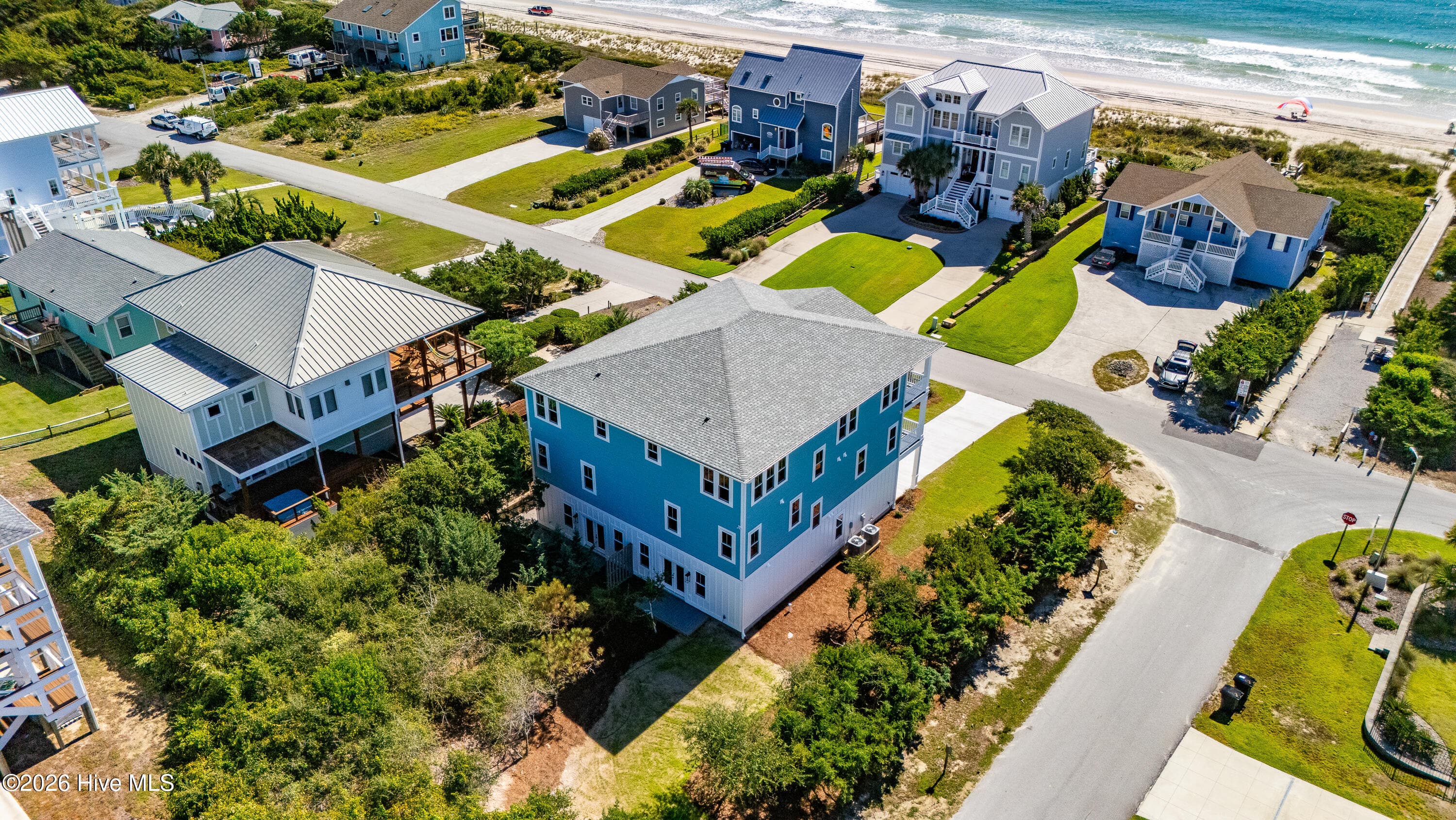 Townhouse at 7224 Ocean Drive B, Emerald Isle, NC 28594, photo 14 of 45