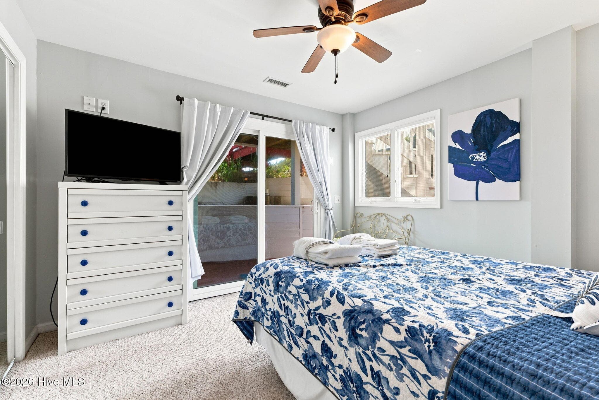 Condominium at 3903 Ocean Drive West, Emerald Isle, NC 28594, photo 17 of 39