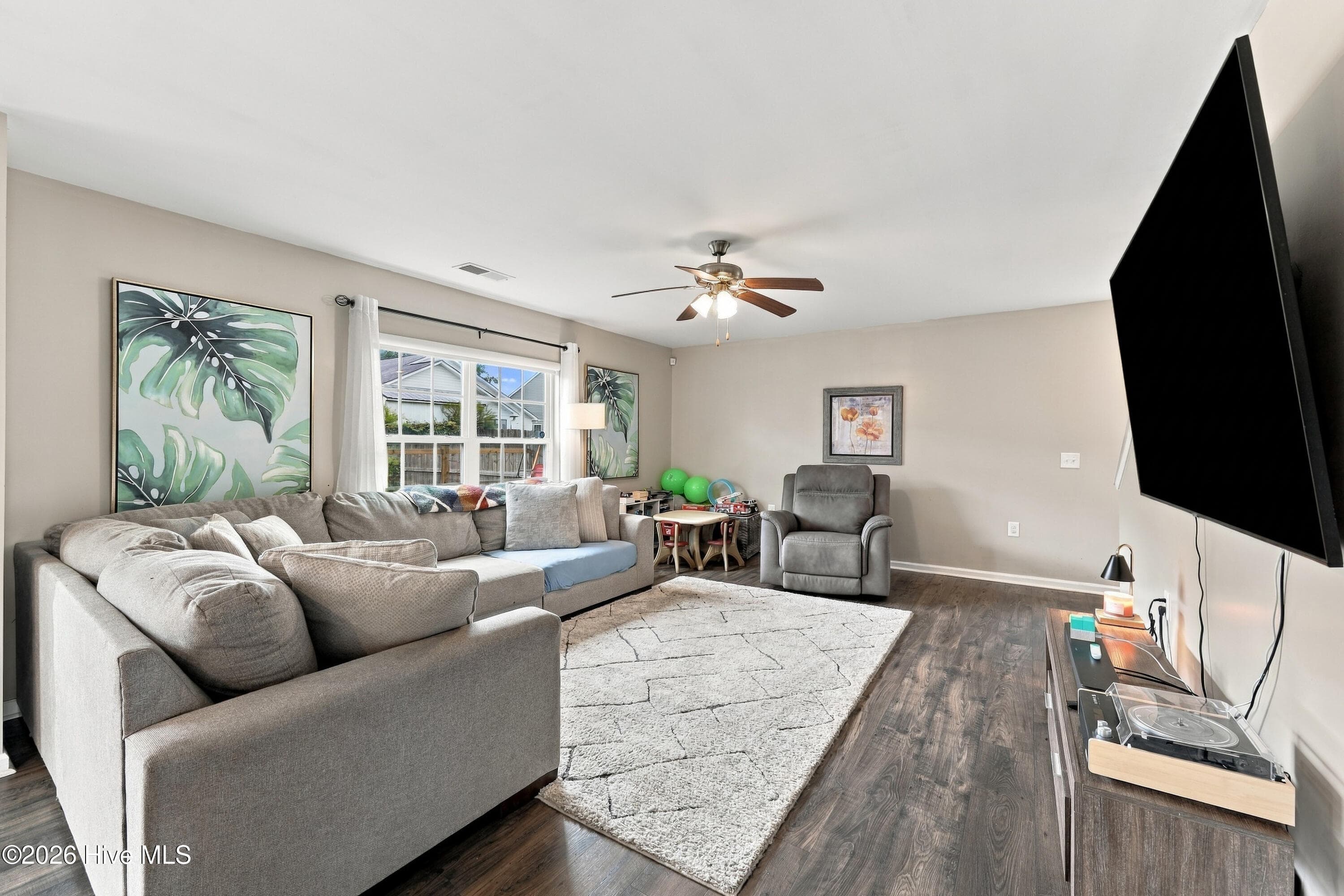 Single Family Residence at 414 Frida Road, New Bern, NC 28560, photo 19 of 54
