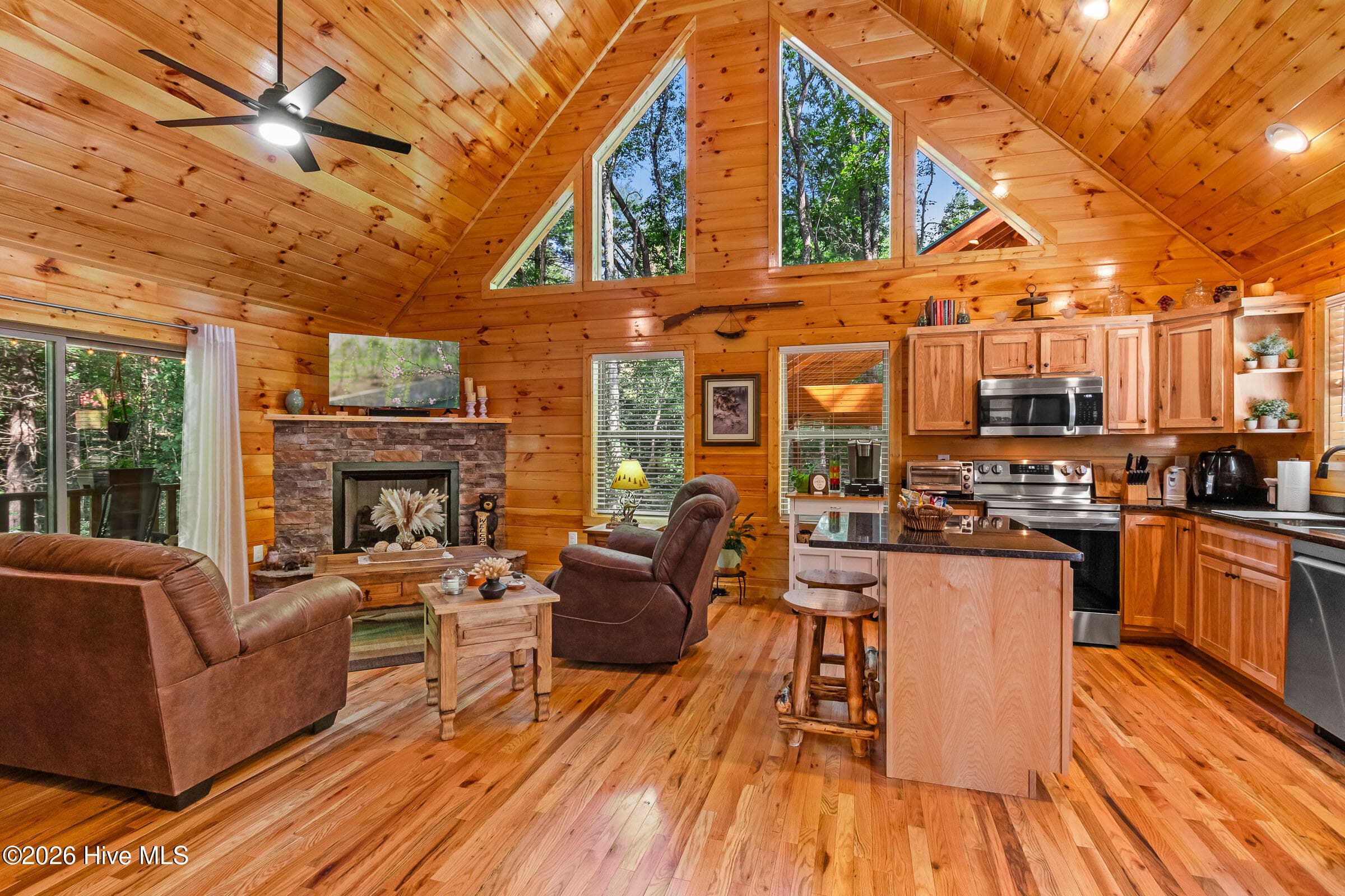 Single Family Residence at 84 Oakcrest Lane, Murphy, NC 28906, photo 22 of 63