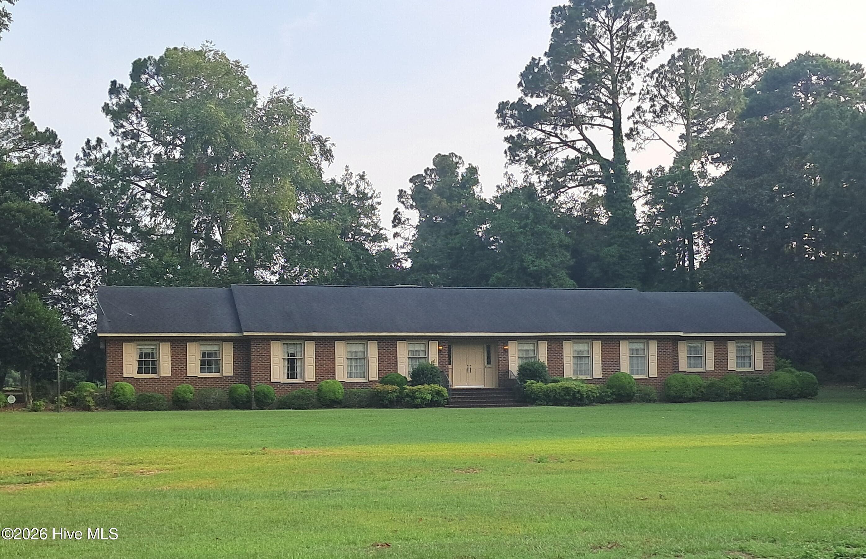 Front - 316 First Street, Hookerton, NC 28538