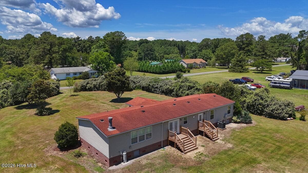 Manufactured Home at 211 Arbor Drive, Columbia, NC 27925, photo 4 of 4
