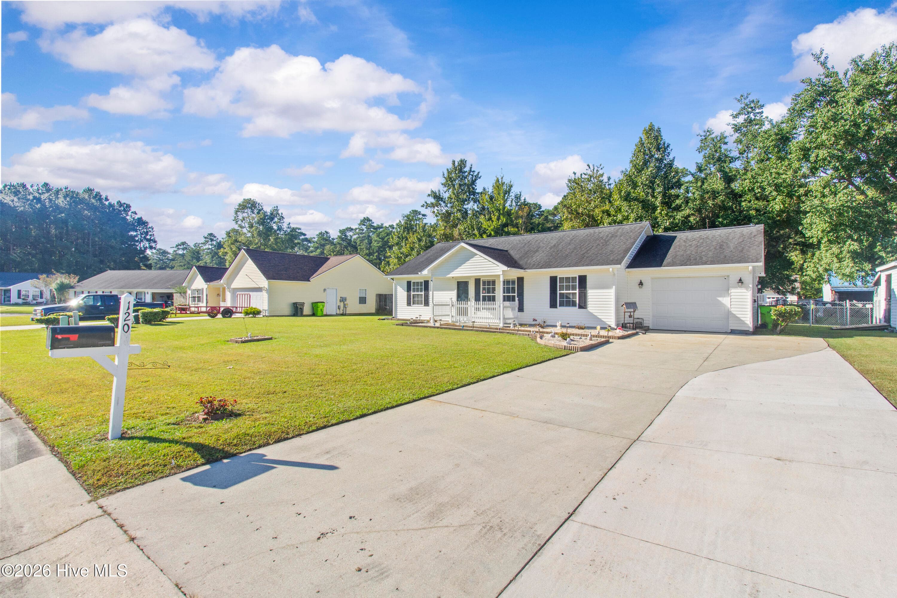 Single Family Residence at 120 Eagle Trail, New Bern, NC 28562, photo 7 of 36