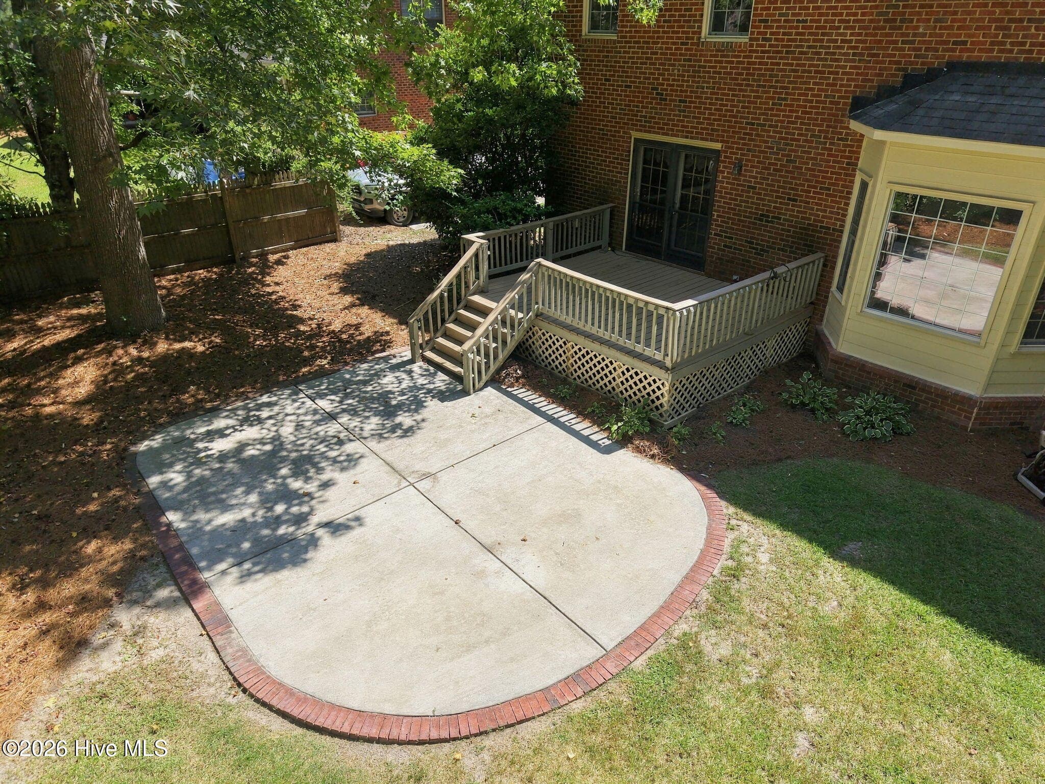 Single Family Residence at 602 Kempton Drive, Greenville, NC 27834, photo 6 of 7