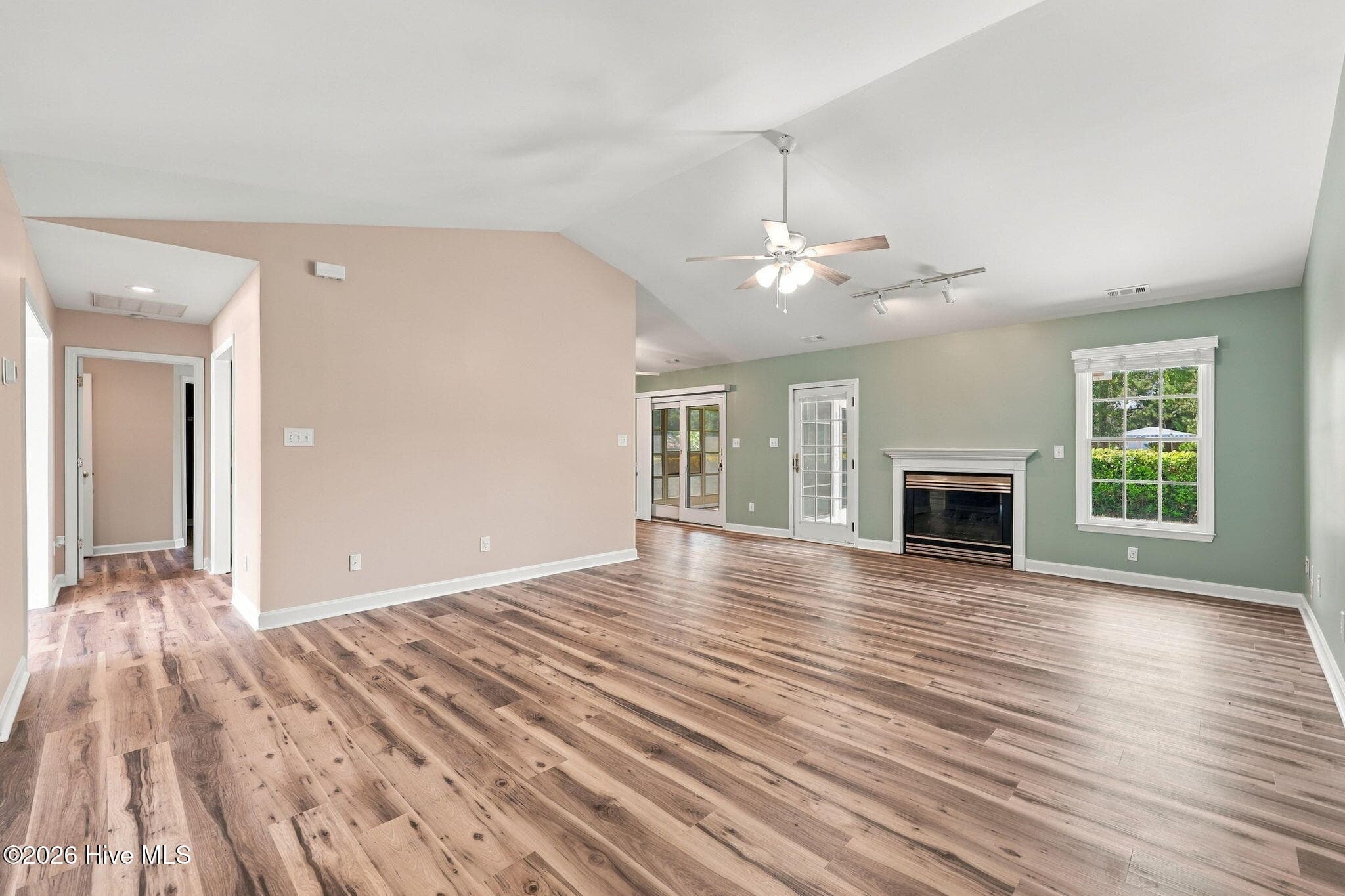 Single Family Residence at 620 Riva Ridge Road, Sneads Ferry, NC 28460, photo 7 of 50