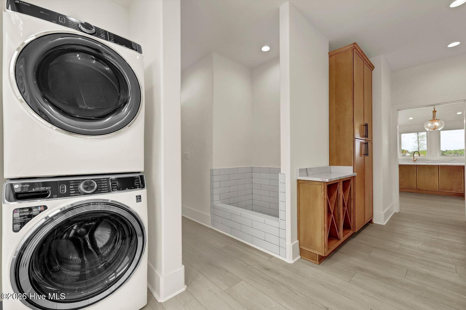 Dog wash/laundry - 38 Reston Bluff, Hampstead, NC 28443