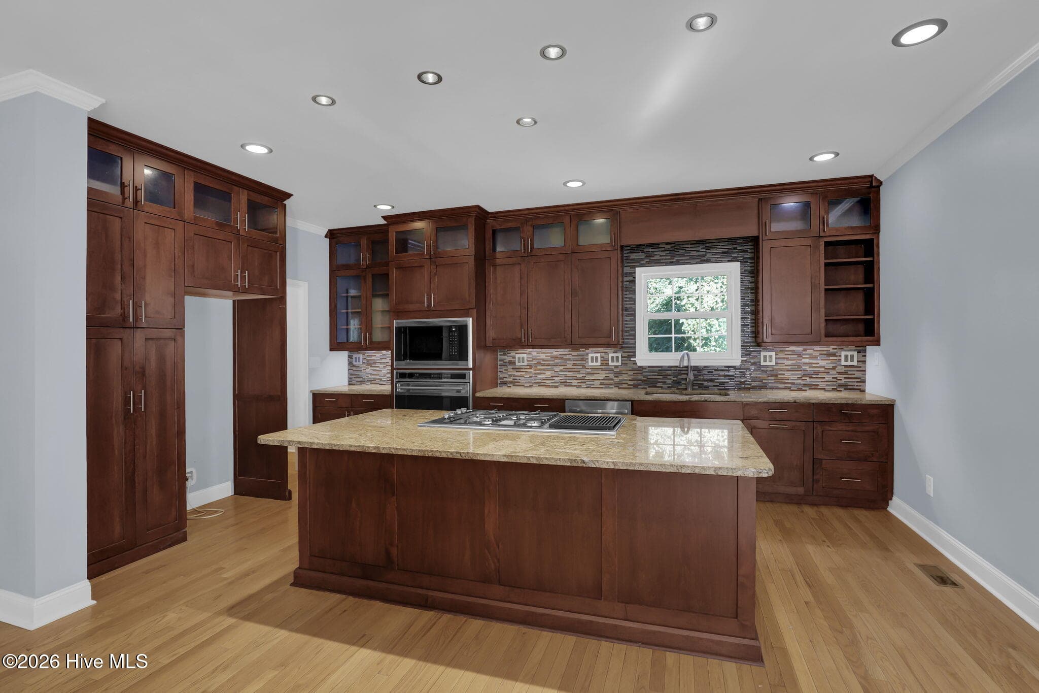 Single Family Residence at 305 Hickory Lane, Hampstead, NC 28443, photo 3 of 99