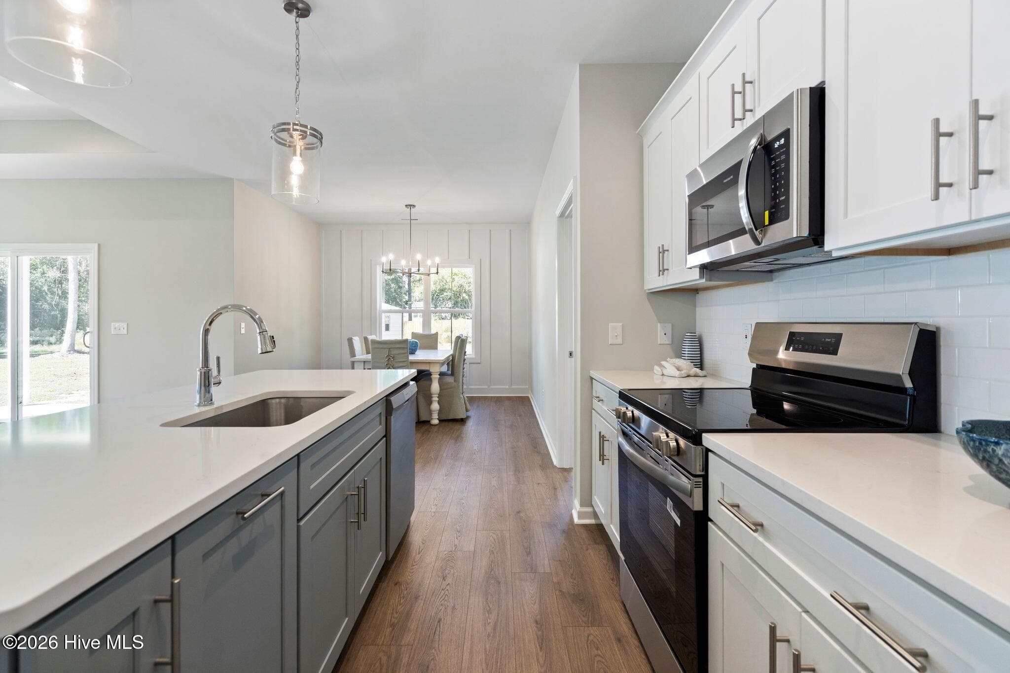 Single Family Residence at 305 Riva Ridge, Burgaw, NC 28425, photo 18 of 67