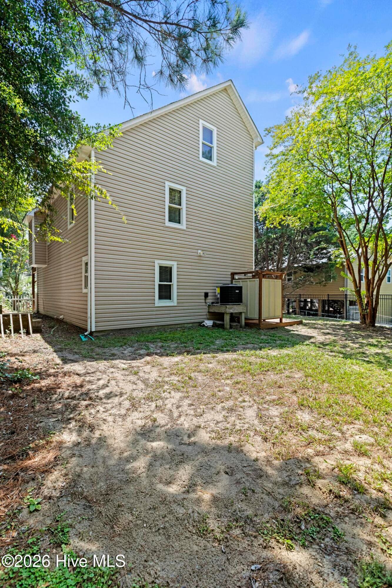 Single Family Residence at 9258 Osprey Ridge Drive, Emerald Isle, NC 28594, photo 39 of 49